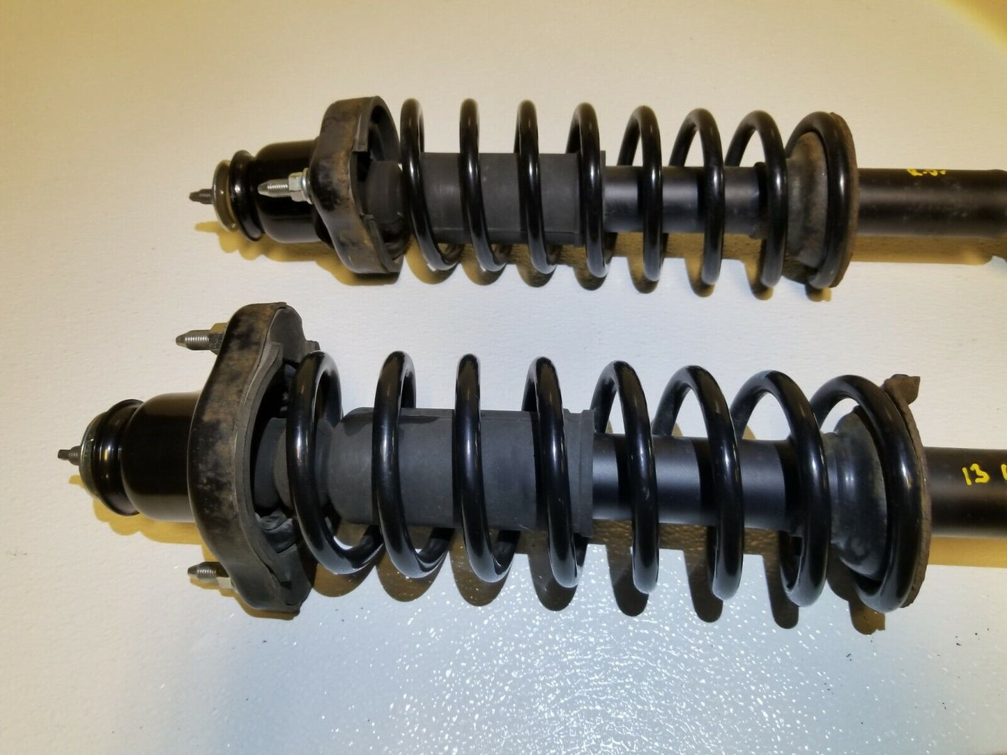 10 11 12 13 14 15 Mitsubishi Lancer 2.0l Rear Shock Strut Lh & Rh 2pcs OEM 56k