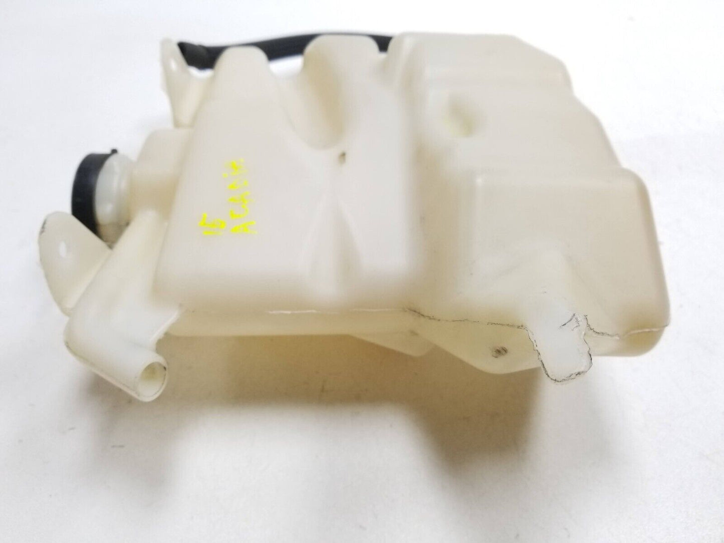 13 14 15 16 GMC Acadia Radiator Overflow Coolant Reservoir Tank OEM