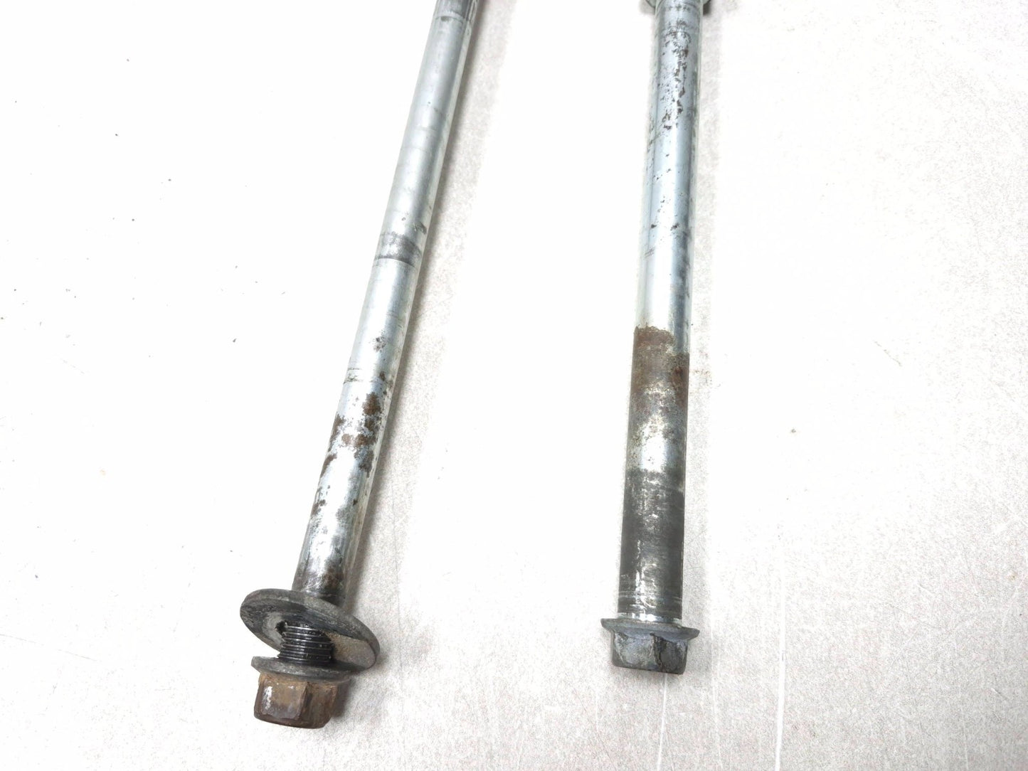 1999 Yamaha V Star Xvs650 Wheel Axle Front & Rear OEM