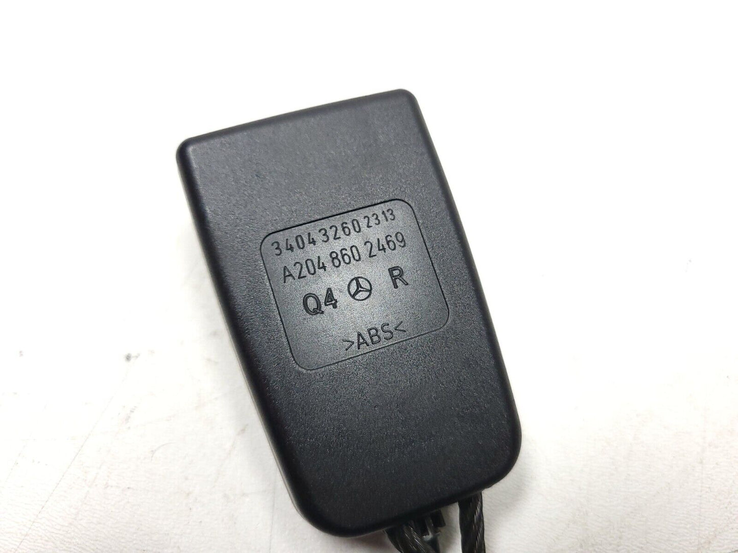 08-14 Mercedes C300 W204 Front Passenger Seat Belt Buckle OEM