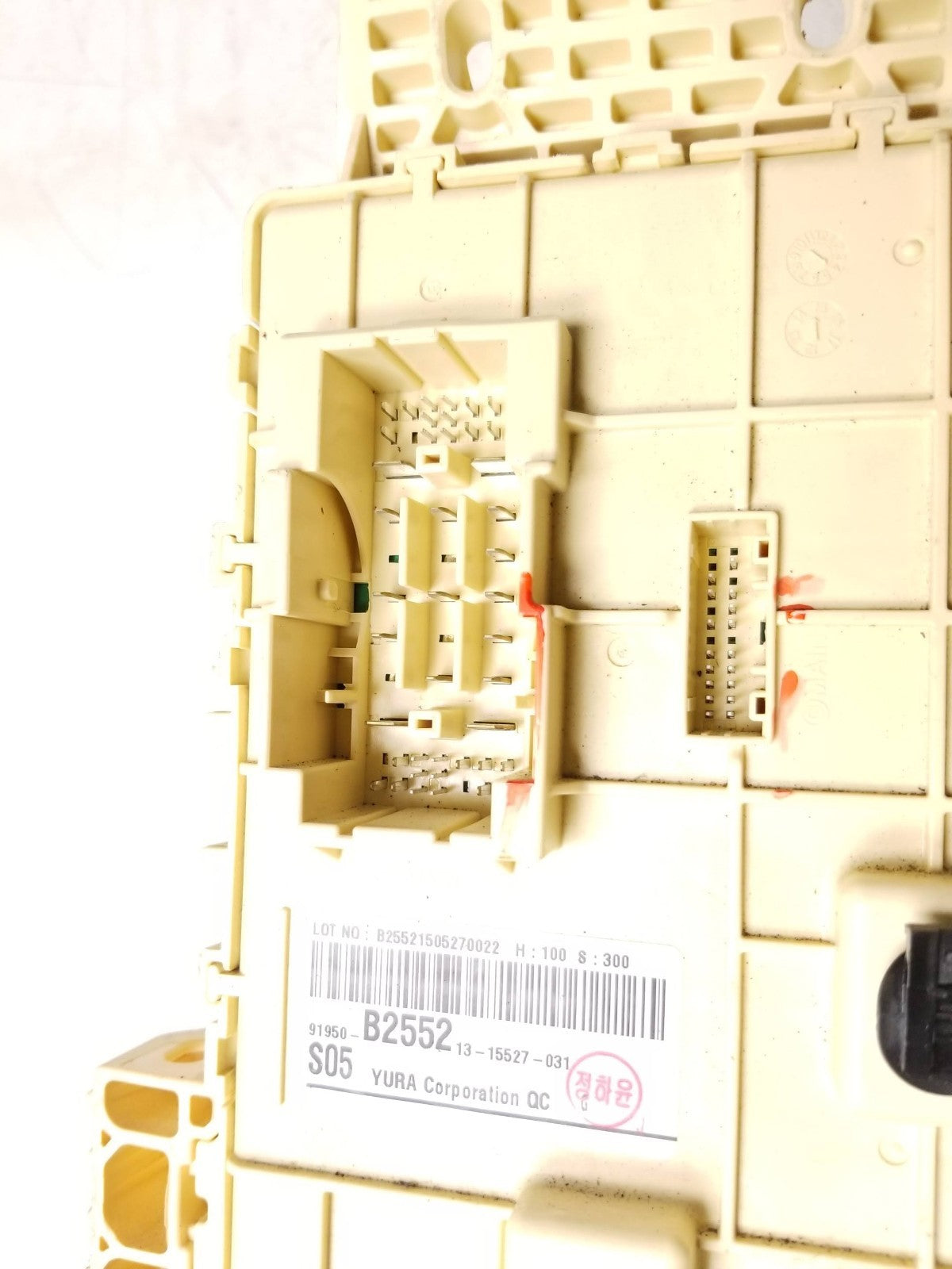 2014 - 2016 Kia Soul Fuse Relay Junction Box OEM