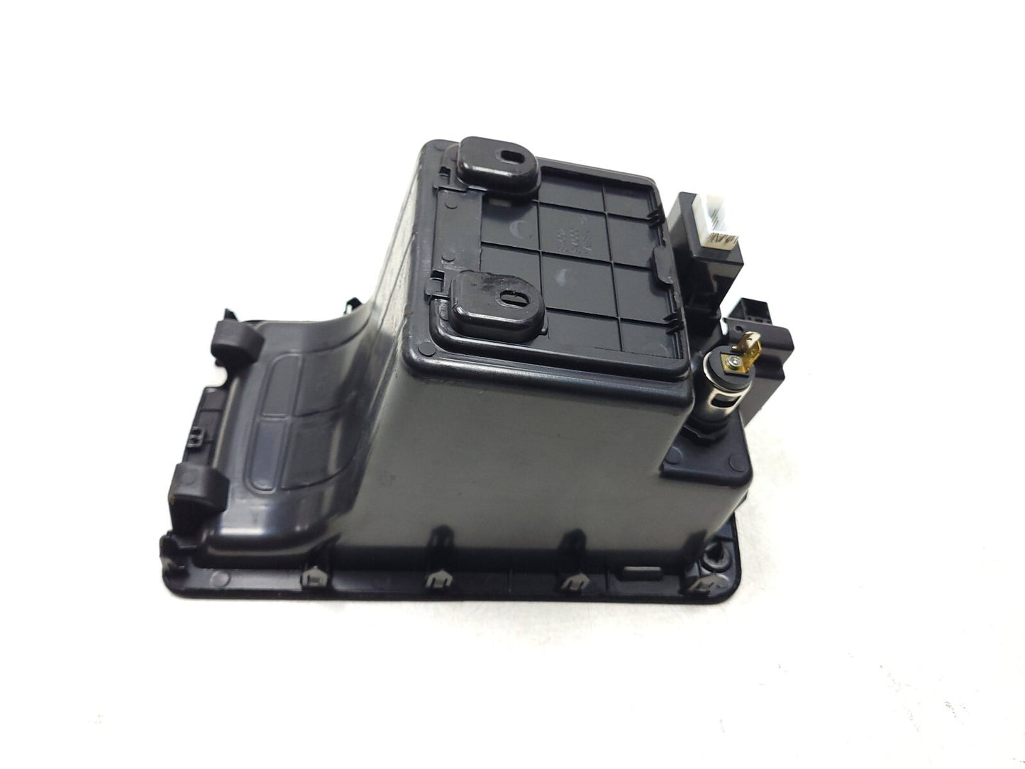 09-14 Hyundai Genesis Center Console Storage Tray Aux Ipod Usb Socket OEM Sedan