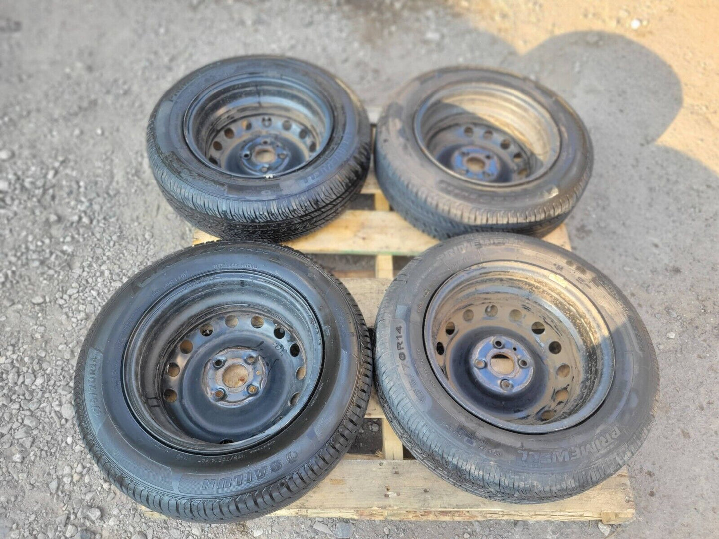 12 - 17 Hyundai Accent Wheel Rim W/ Tire Primewell 175/70r14 4pcs OEM
