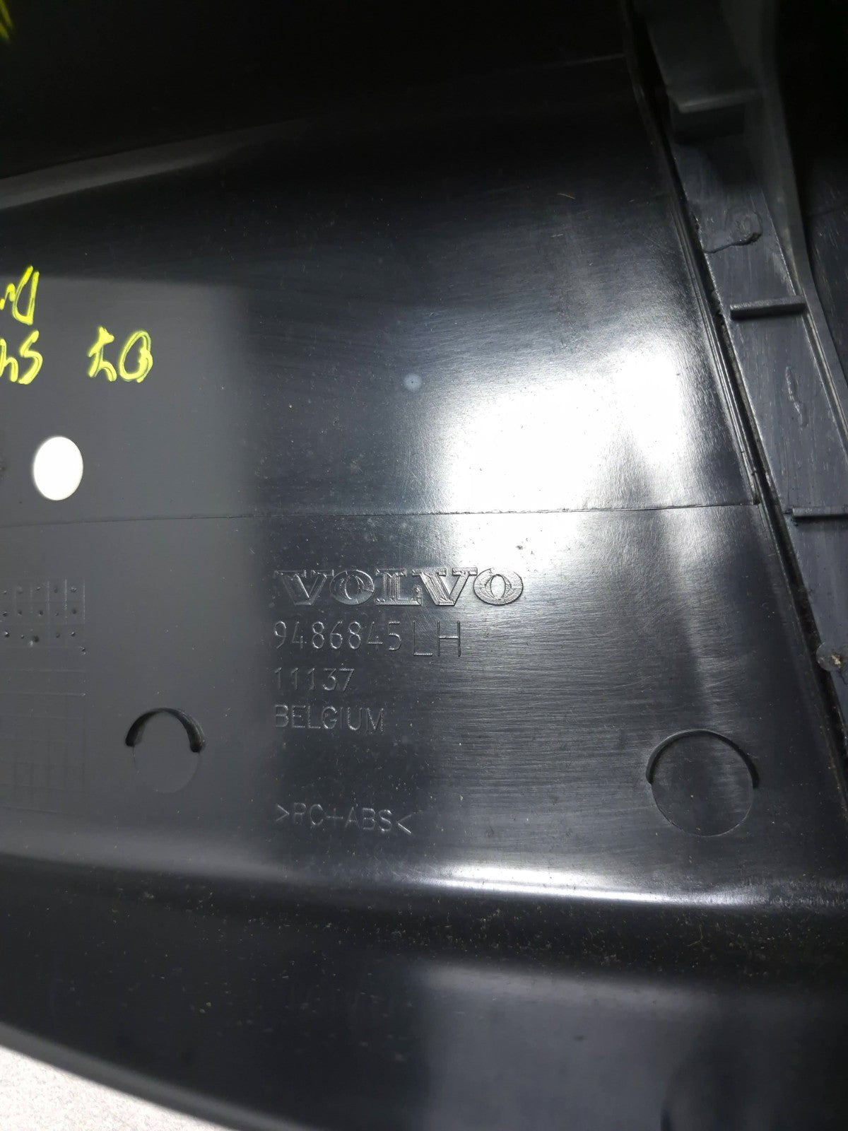 2007 Volvo S40 Upper B Pillar Trim Cover Left & Right OEM