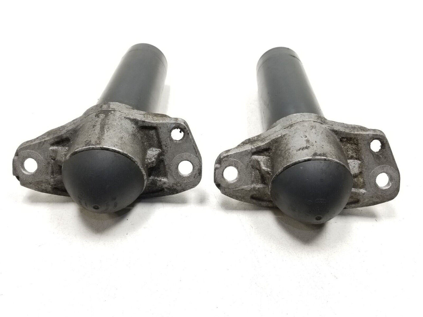 2009 - 2017 Volkswagen Tiguan Rear Shock Mount Dust Bump Stops Left & Right OEM