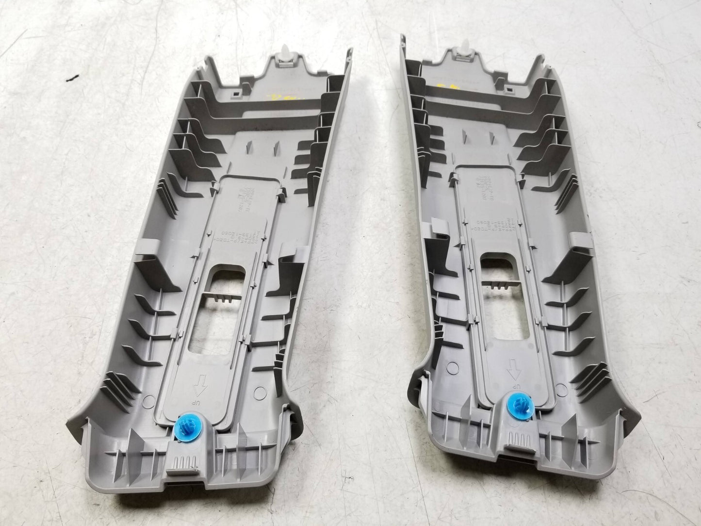 2011 Scion Xb Upper B Pillar Trim Belt Cover Left & Right Pair OEM