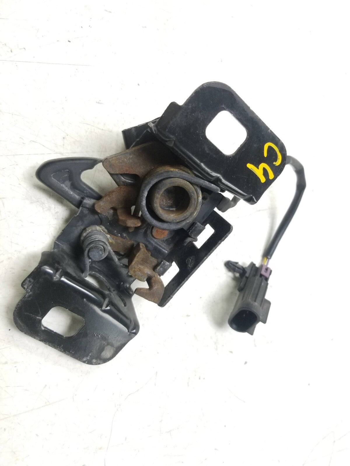 2010 - 2011 Cadillac SRX Hood Latch OEM
