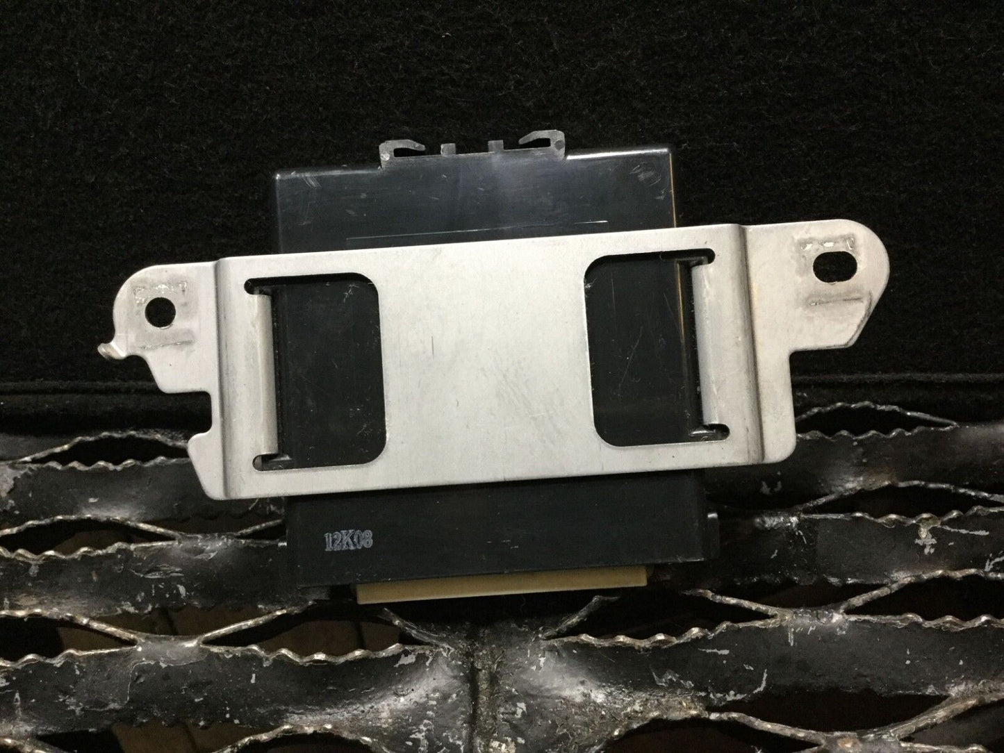 05 06 07 08 09  Toyota Prius Theft Locking Control Module 89990-47023  OEM