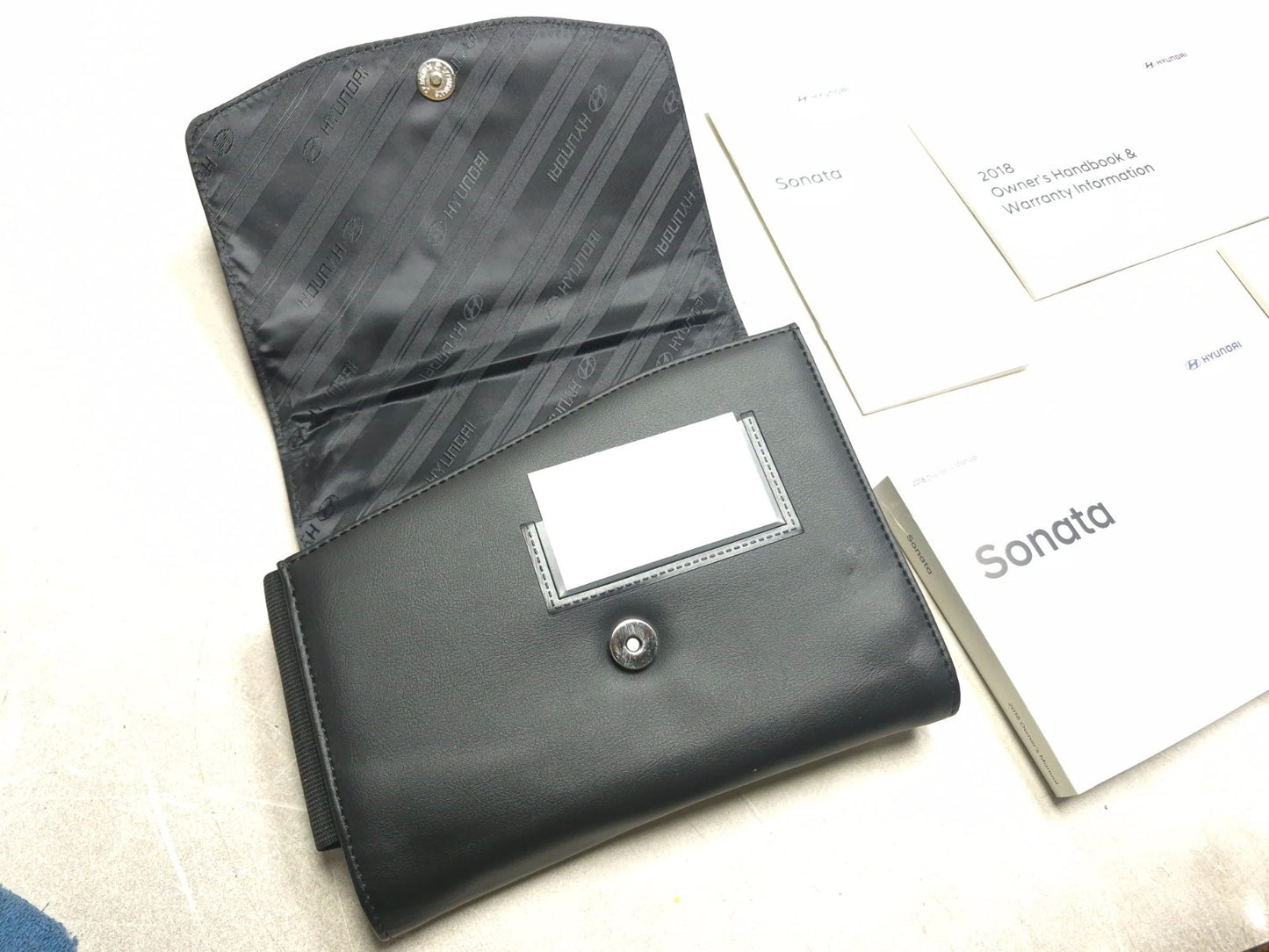 2018 Hyundai Sonata Owner's Manual Book & Case OEM