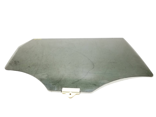2014 - 2019 Kia Soul Door Window Glass Rear Passenger Side Right OEM