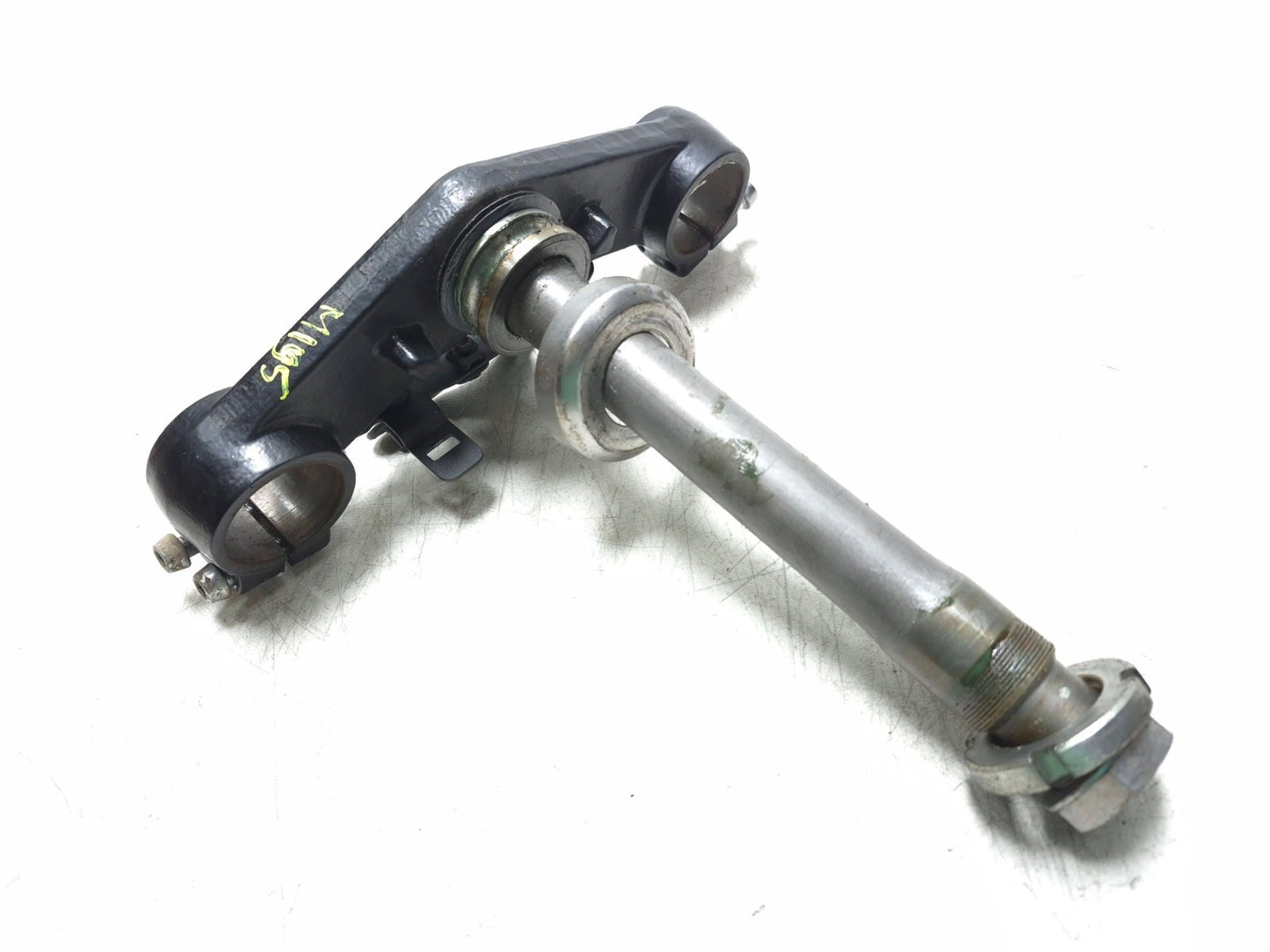 2019 Kawasaki Z400 Er400d Front Fork Lower Triple Tree OEM