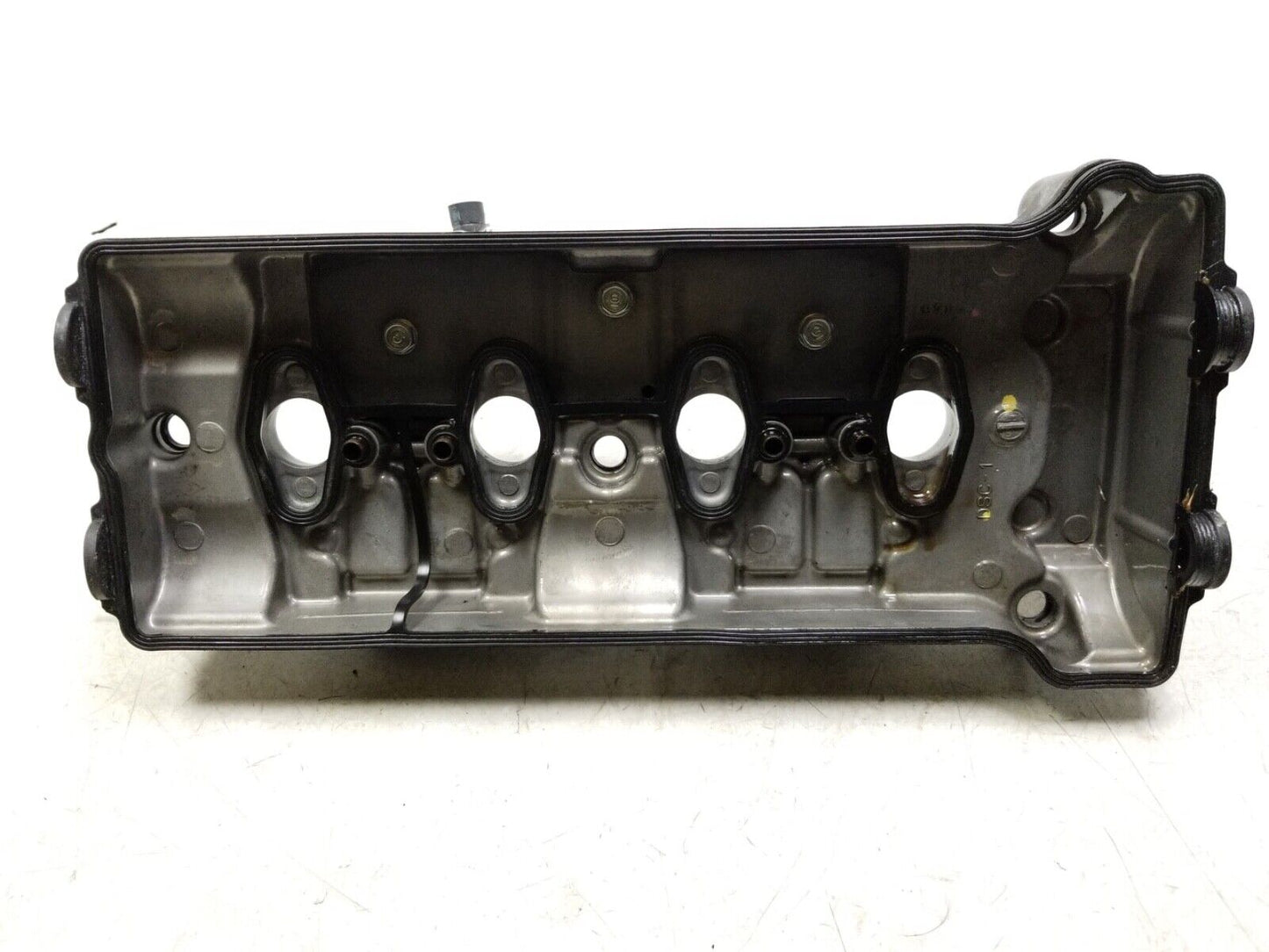 2014 - 2018 Honda Cbr650f Cylinder Head Valve Cover OEM