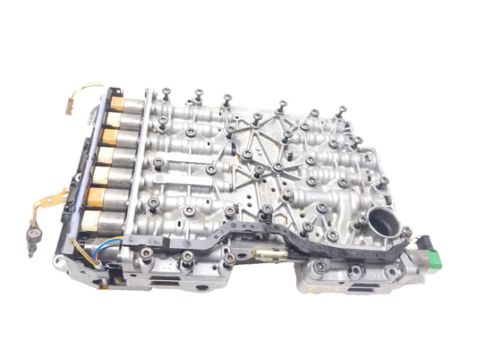 2017 Jaguar Xe Automatic Transmission Valve Body OEM C2d39925