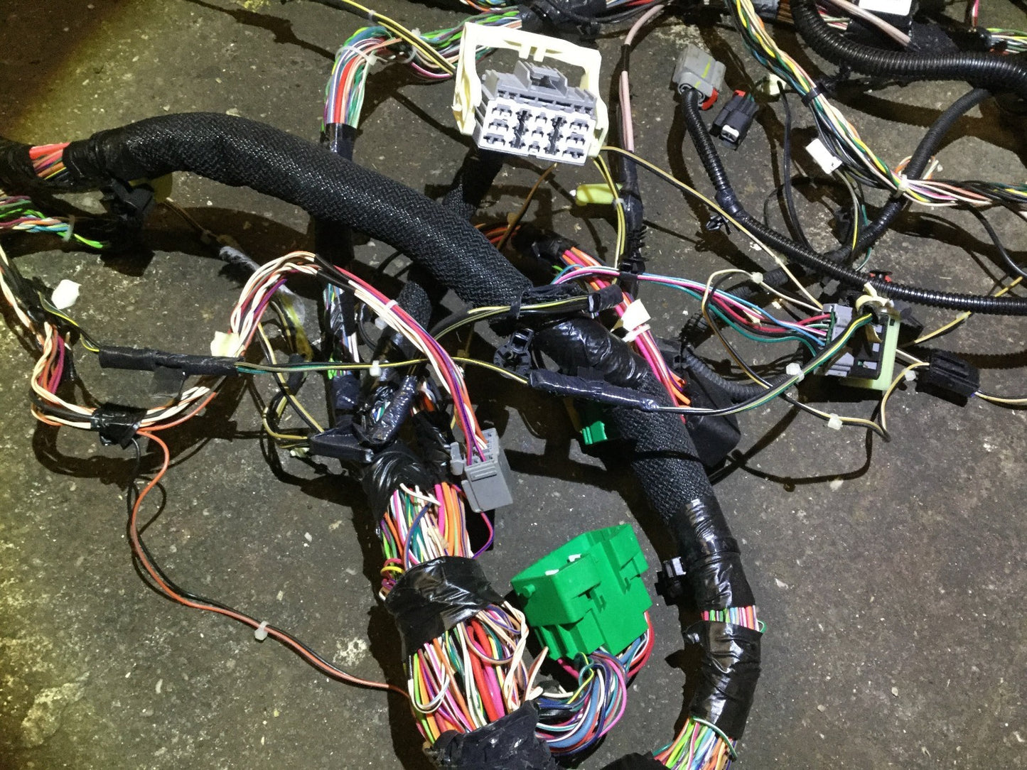 2010 Chrysler Sebring Interior Wire Harness OEM