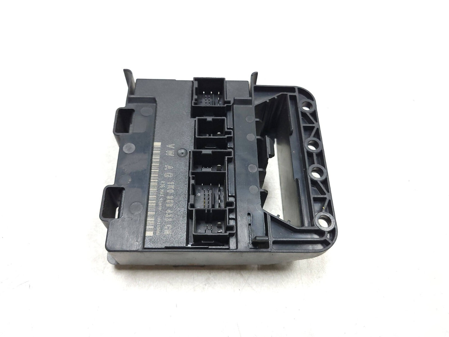2006-2009 Volkswagen Jetta Golf GTI Theft Locking Module  OEM