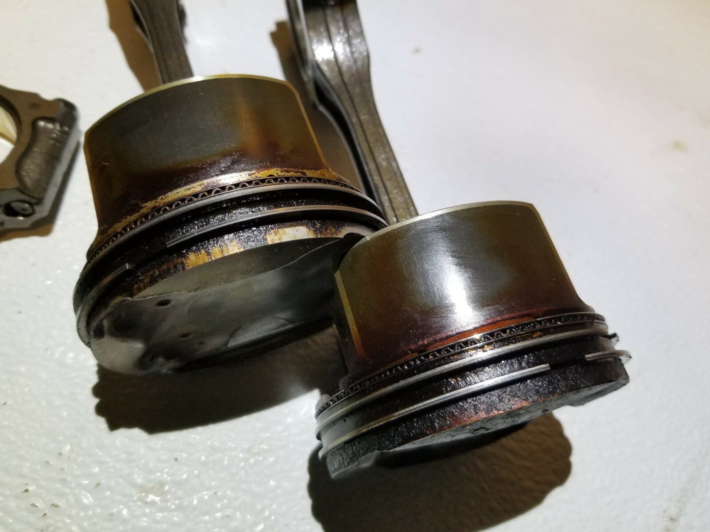 2016 Nissan Versa 1.6l Piston W/ Connecting Rod 4pcs OEM