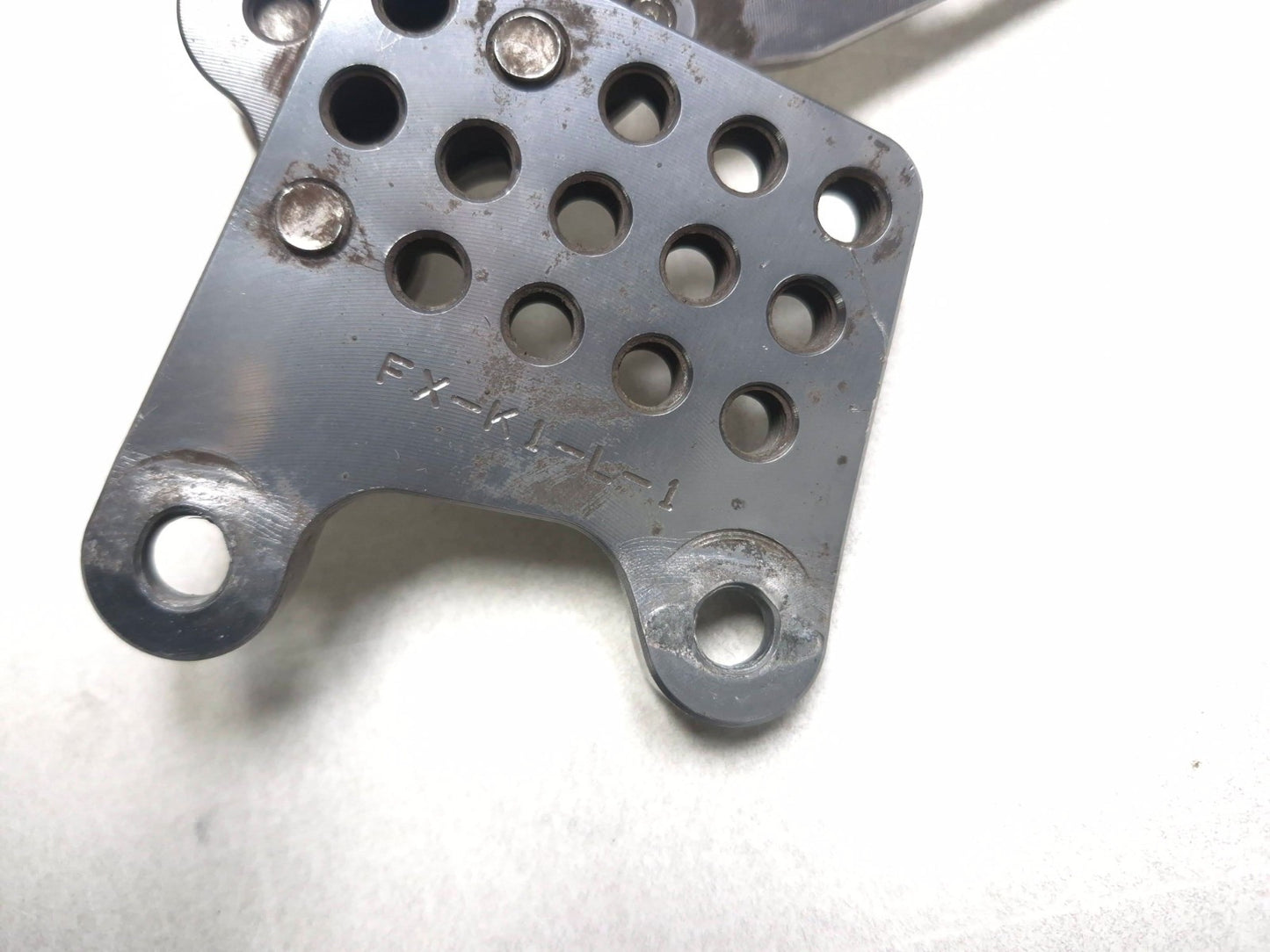 2003 Suzuki Sv 650 Front Left Footrest Bracket OEM