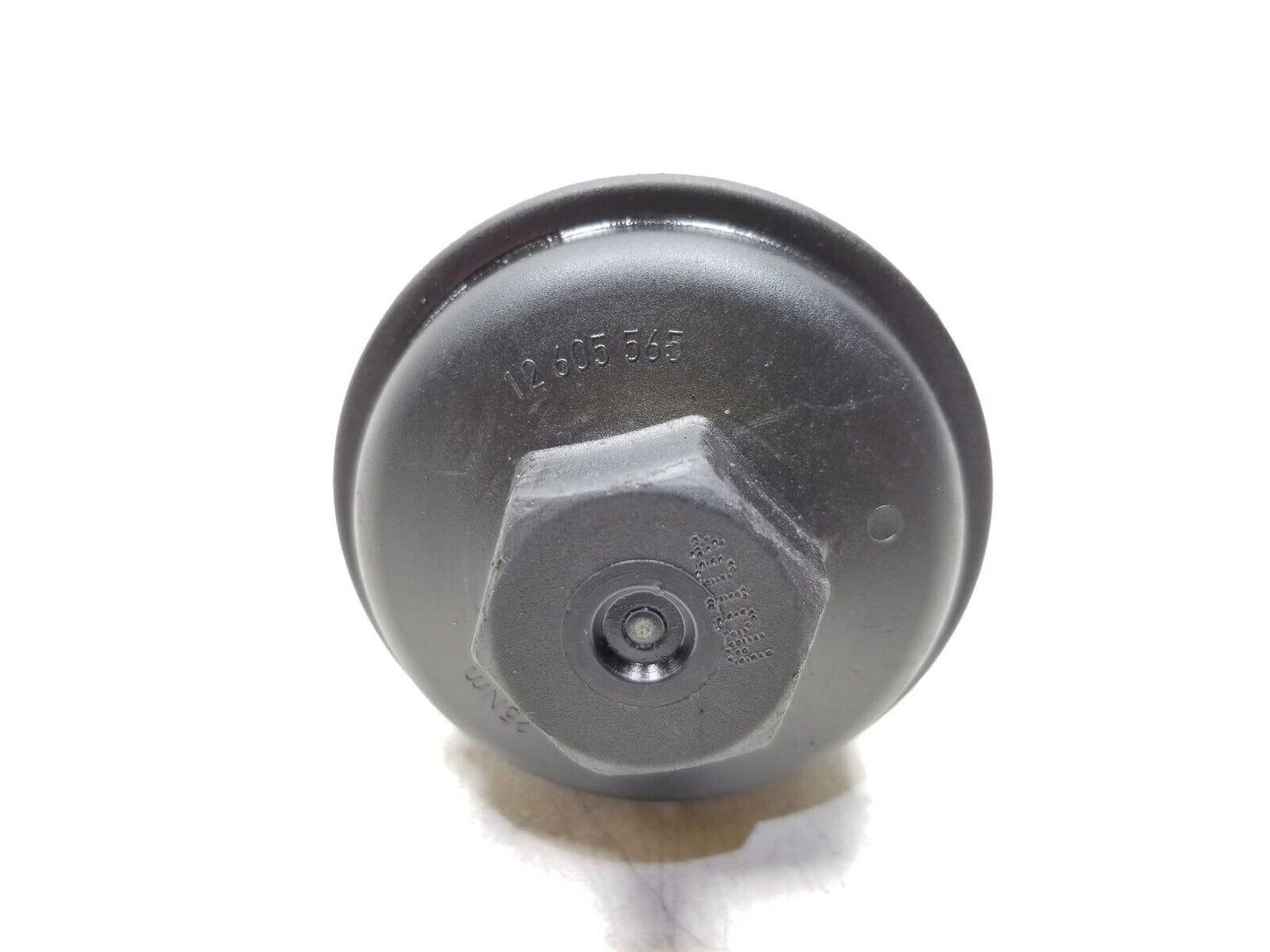 10-15 Chevrolet Equinox Engine Oil Filter Cap 2.4l OEM
