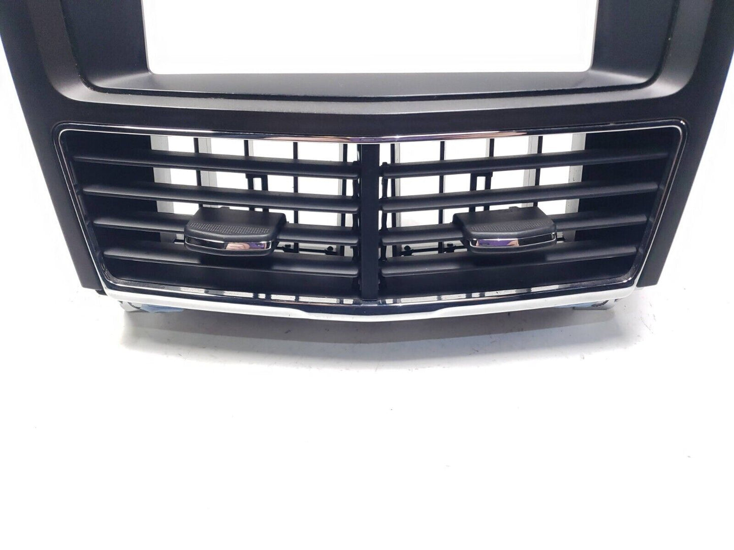 2010-2019 Lincoln MKT Radio Display Center Dash Trim Bezel W/ Air Vents OEM