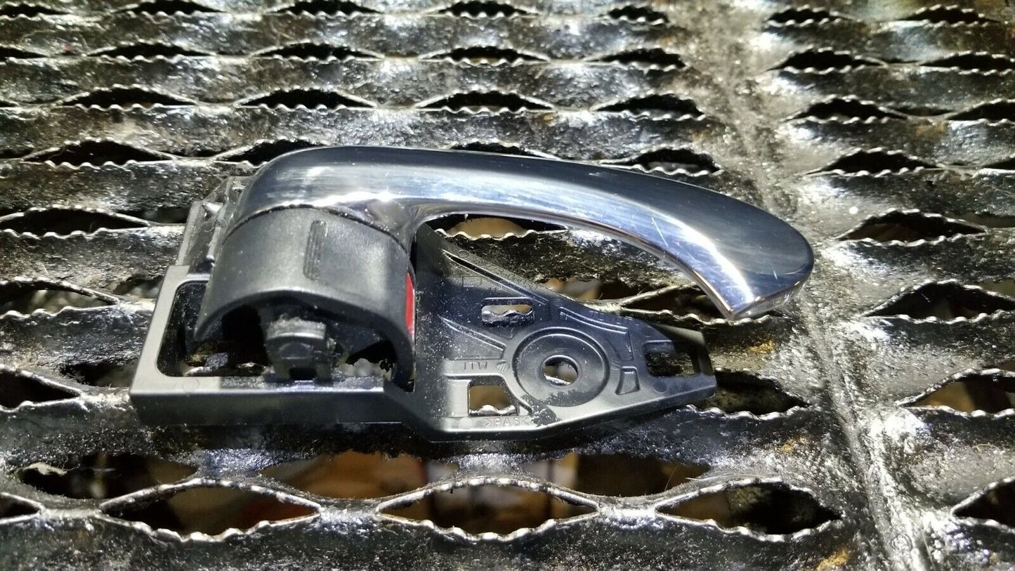 09 10 11 Toyota Camry Front Right Passenger Side Interior Door Handle OEM