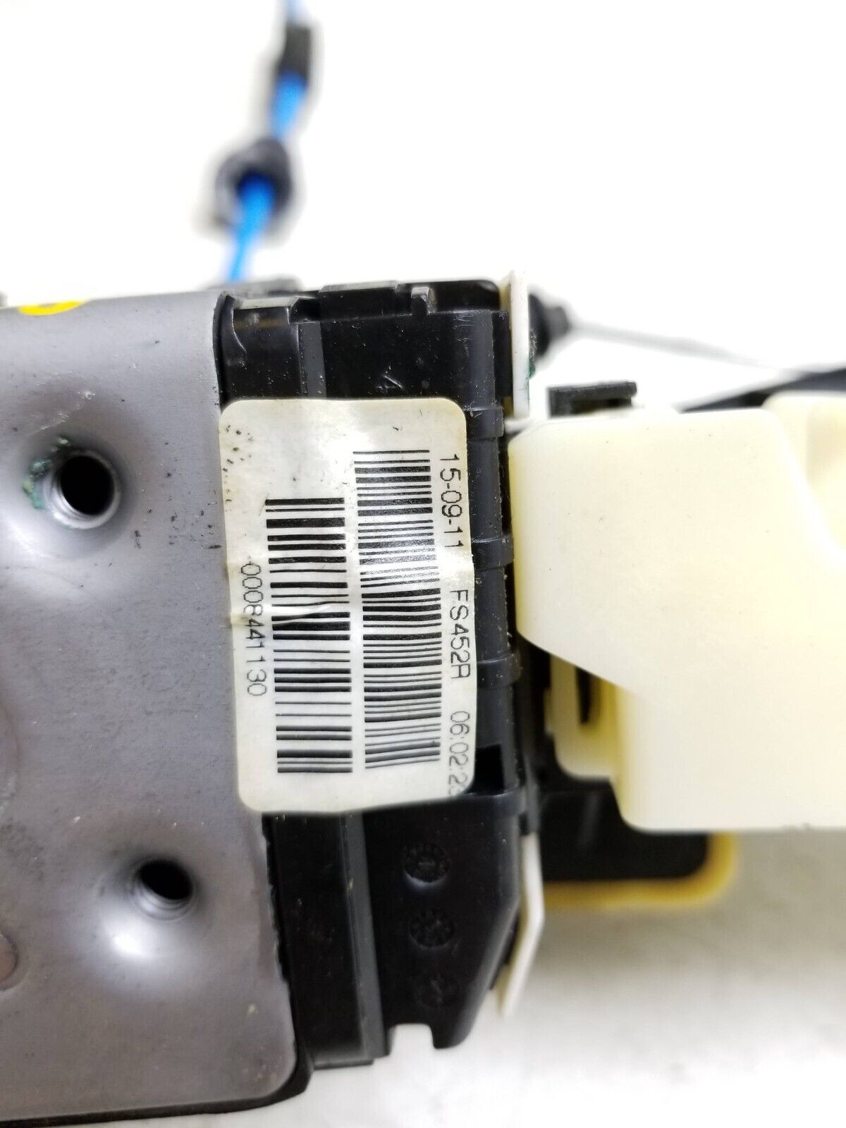 10-16 Mercedes W212 E350 E500 Door Lock Actuator Front Passenger Side Right OEM