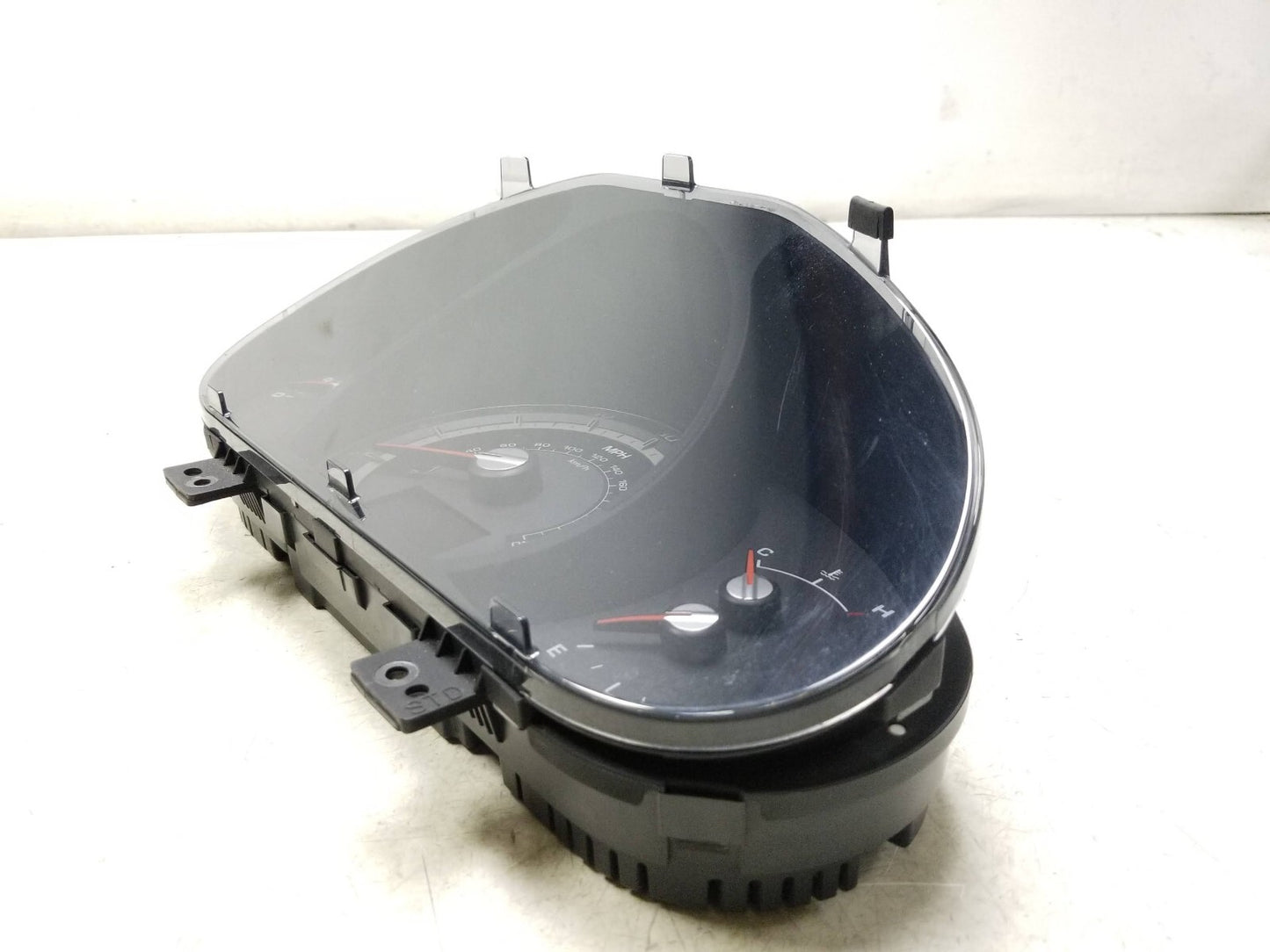 2010 - 2011 Kia Sportage At Instrument Cluster Speedometer OEM 305k