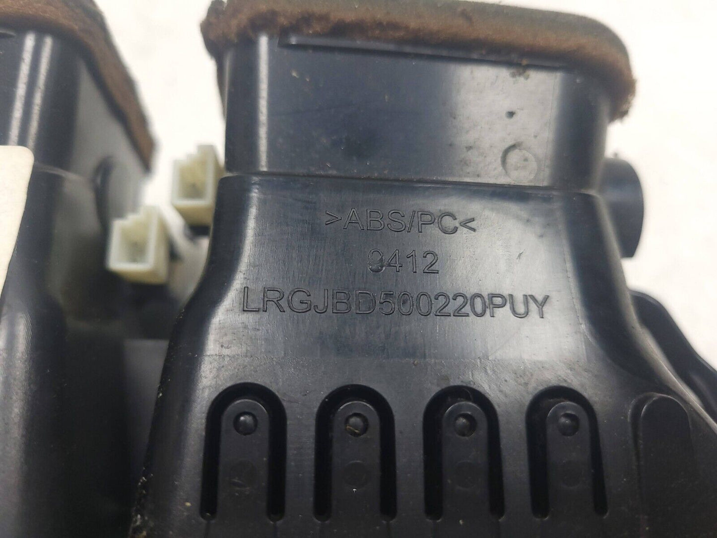 2006-2009 Range Rover Center Console Rear Air Vent 500220puy OEM
