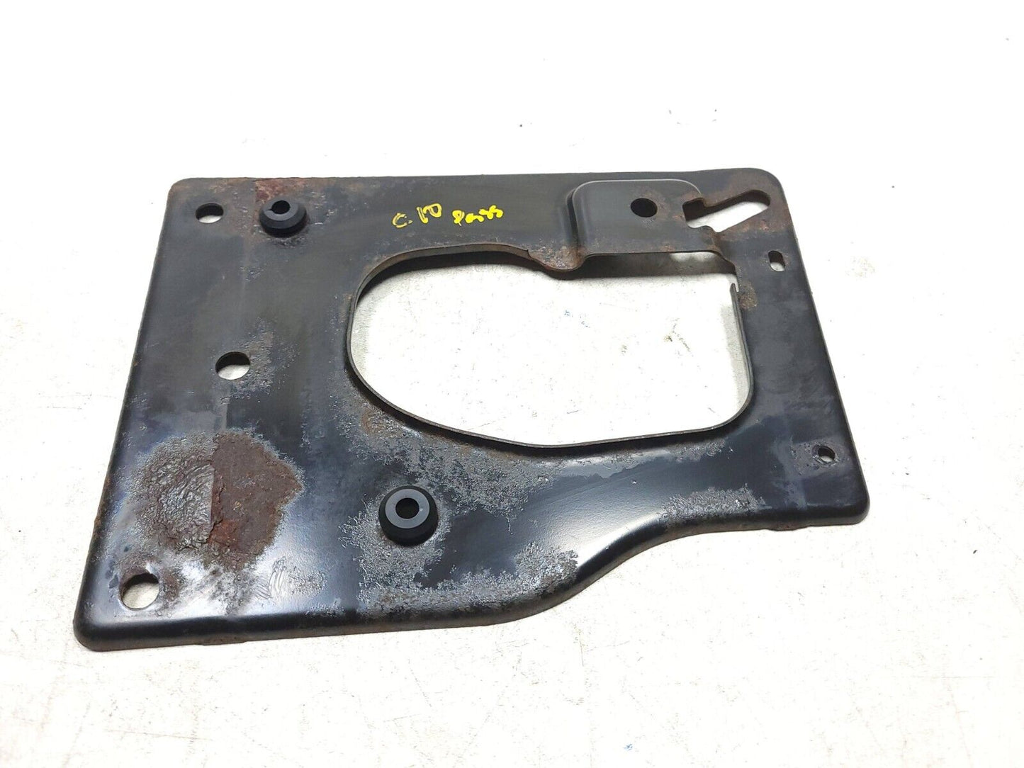 10-14 Chevrolet Suburban Battery Tray Holder 25826079 OEM