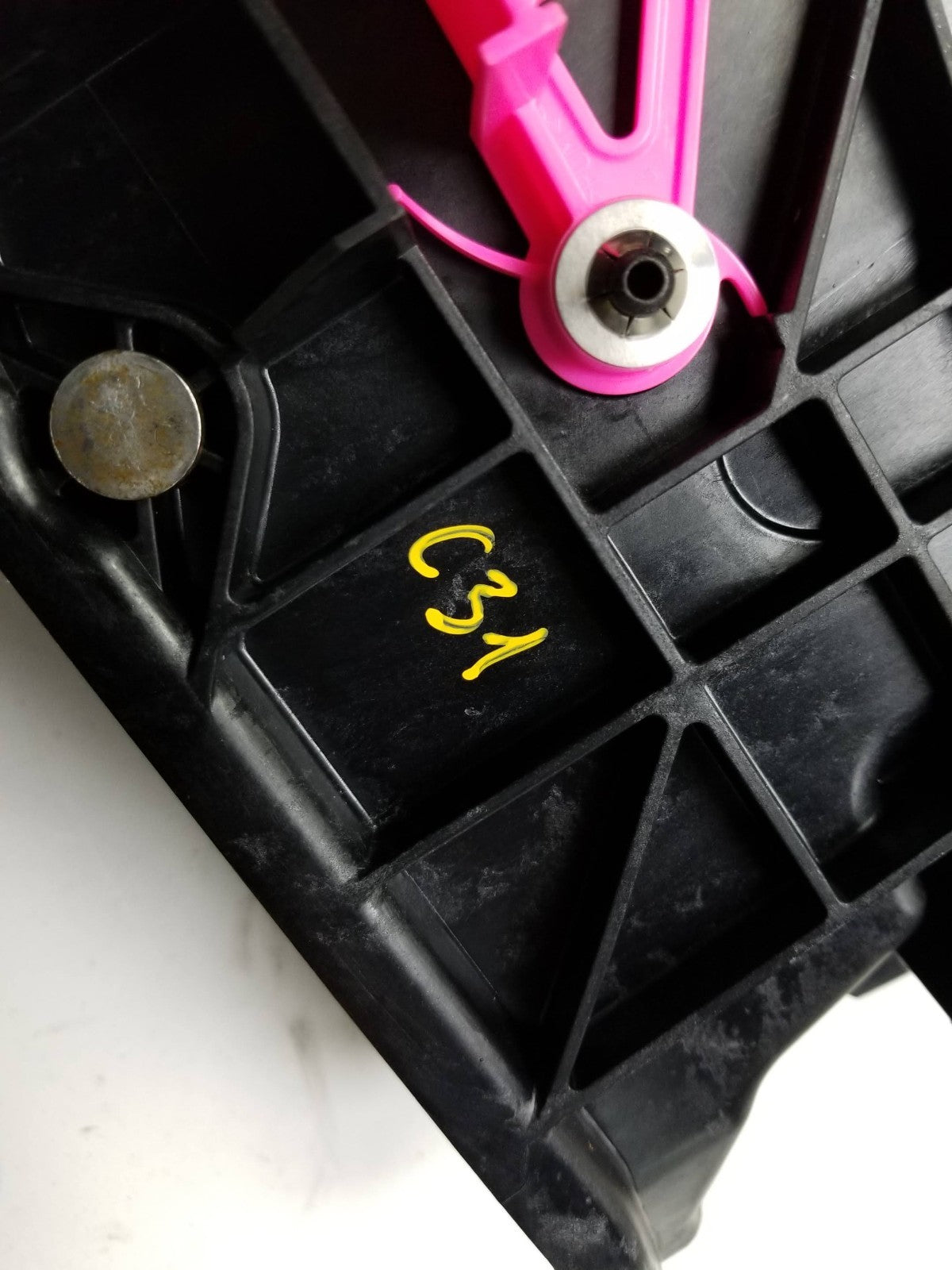 2011 - 2013 Jeep Grand Cherokee Automatic Gear Shifter Selector Lever OEM