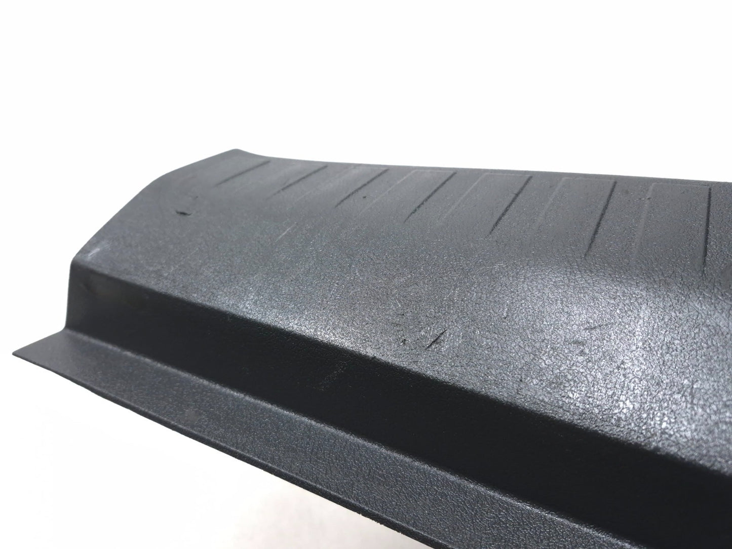 2010 Dodge Caliber Sxt Trunk Boot Lip Cover Trim Oyd75trm OEM