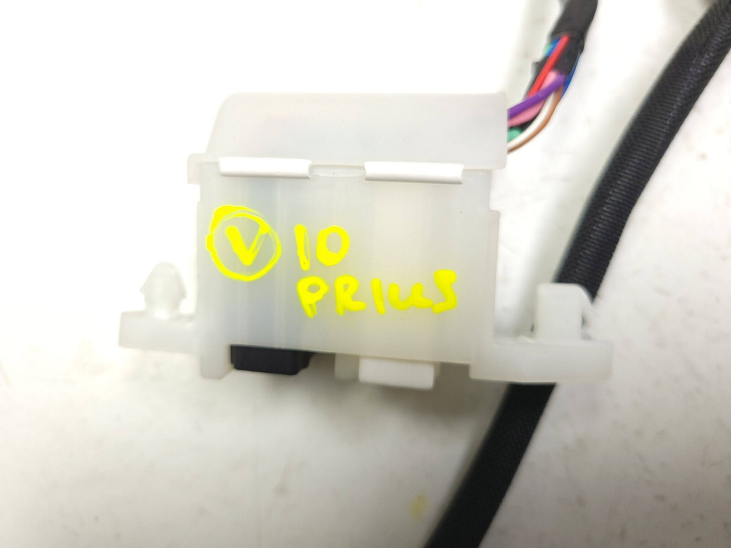 10 - 15 Toyota Prius Dashboard Instrument Panel Wiring Harness 82142-47190 OEM