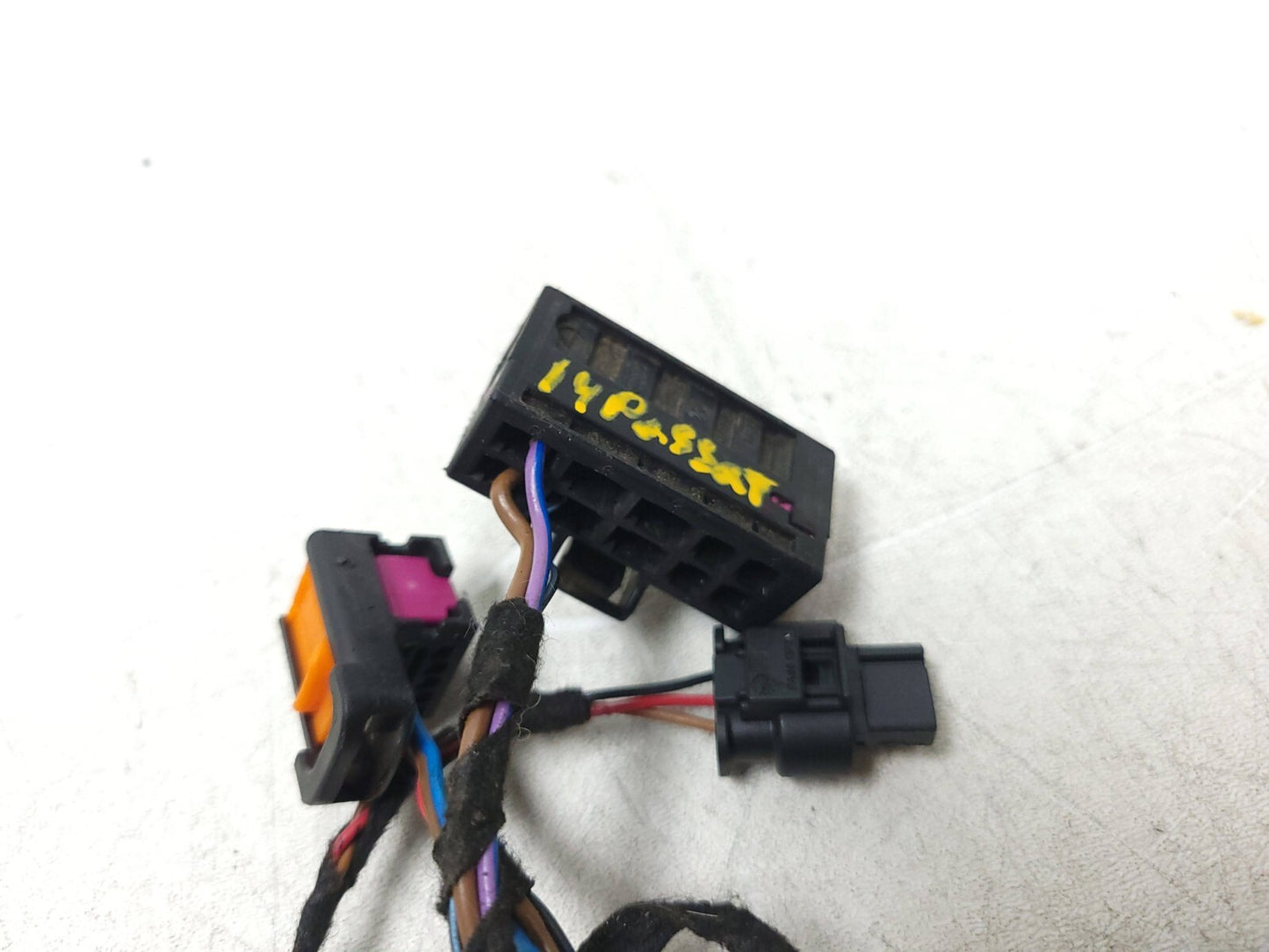 2014 Volkswagen Seat Occupant Sensor Passat Front & Wiring Harness Passenger Oe