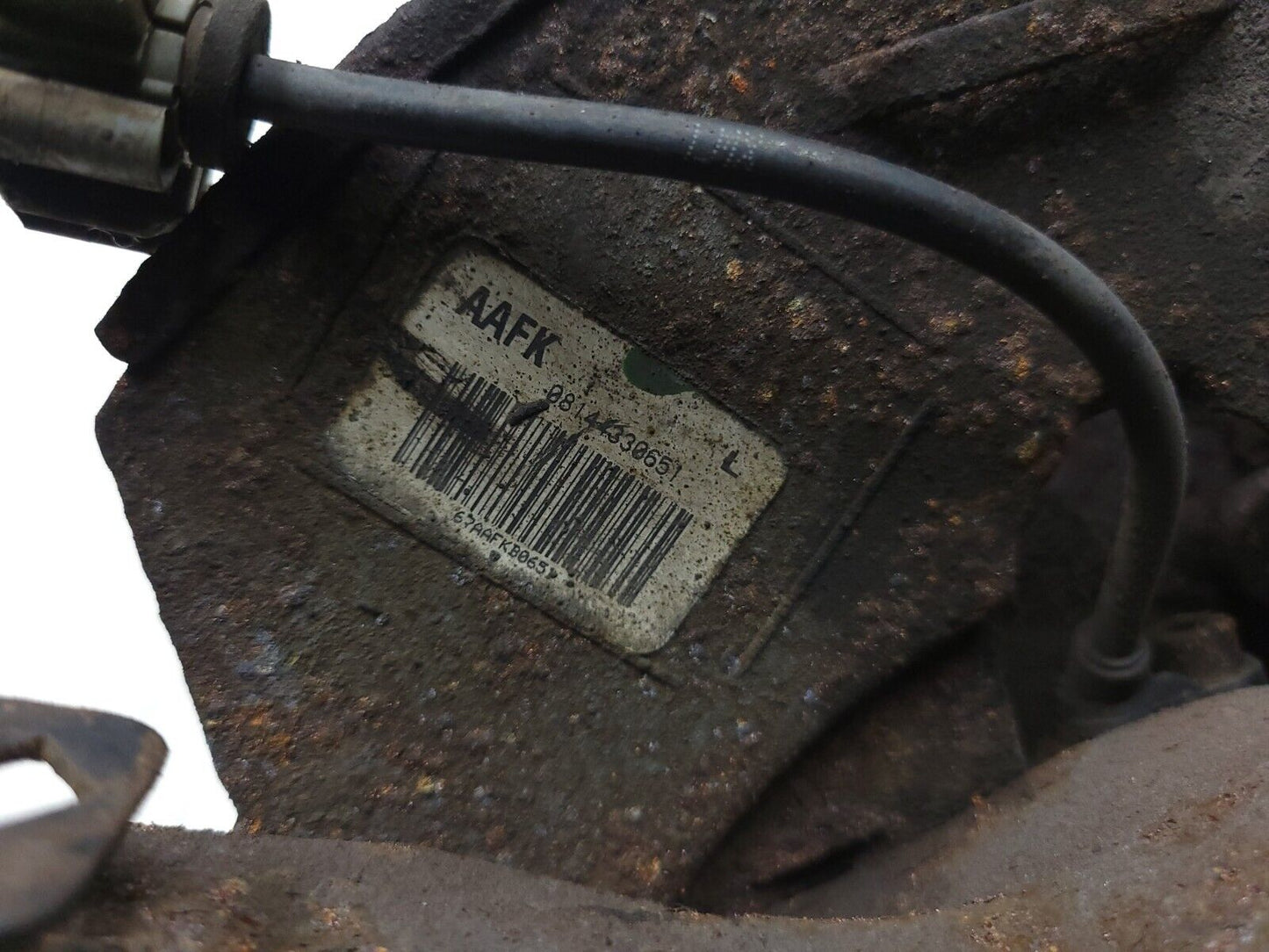 10-14 Chevrolet Suburban Spindle Knuckle Front Driver Side Left OEM