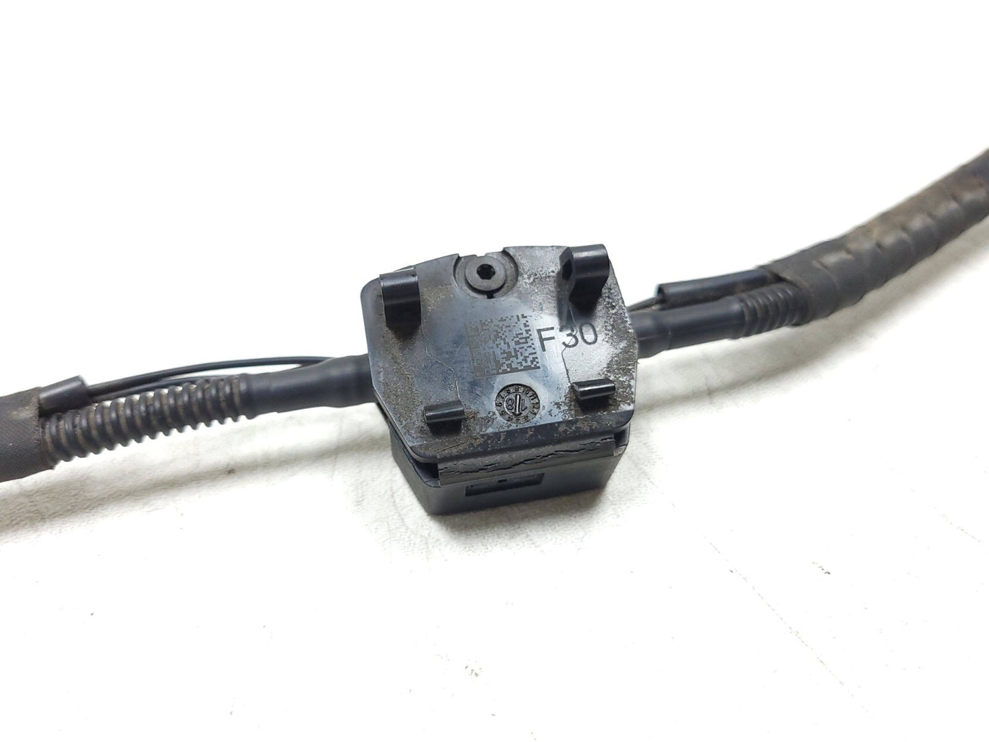 13-18 BMW 330xi F30 Windshield Washer Spray Nozzle Jet Heat OEM โ
 76k Miles