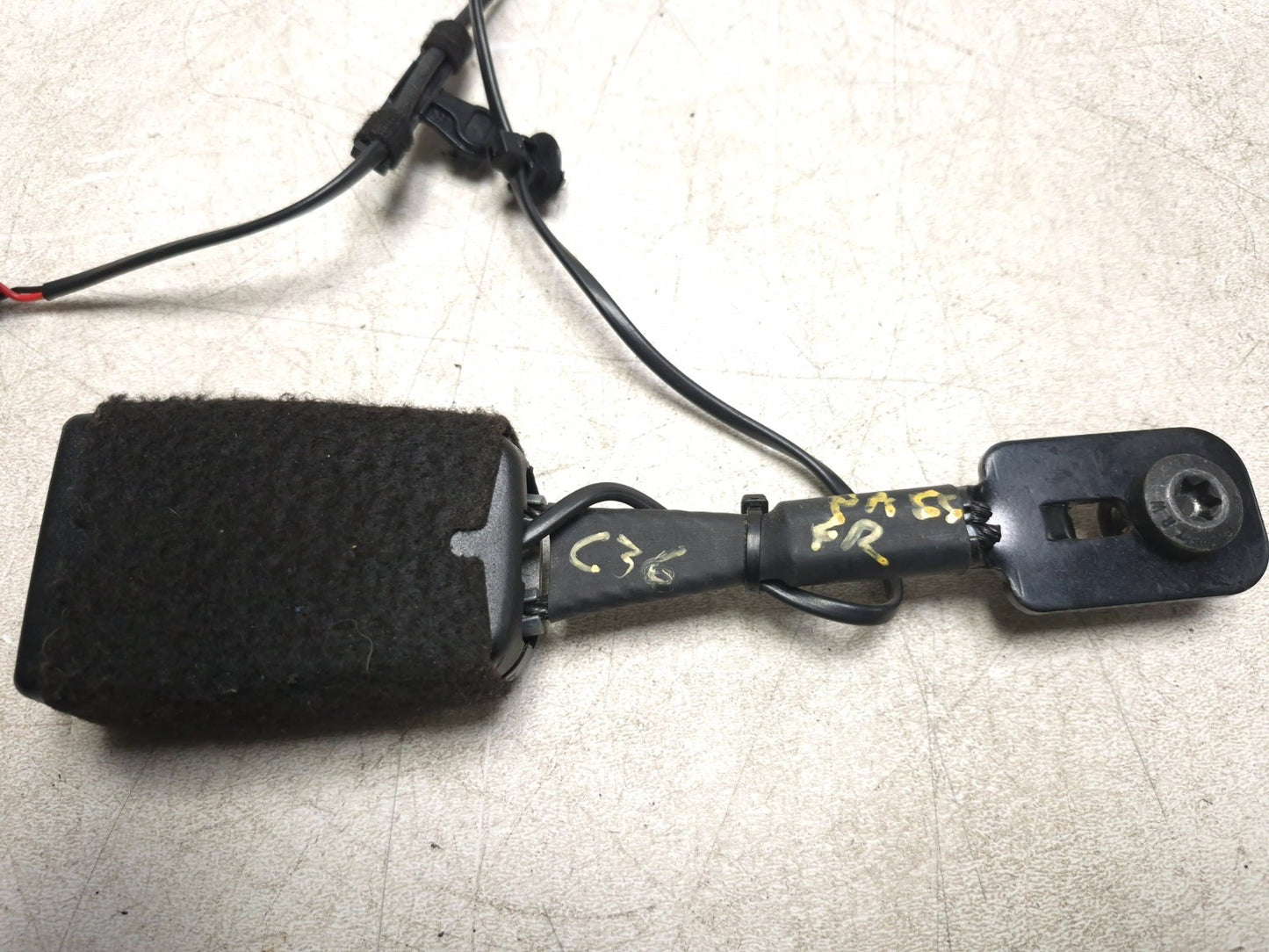 2014 Fiat 500l Front Passenger Seat Belt Buckle OEM