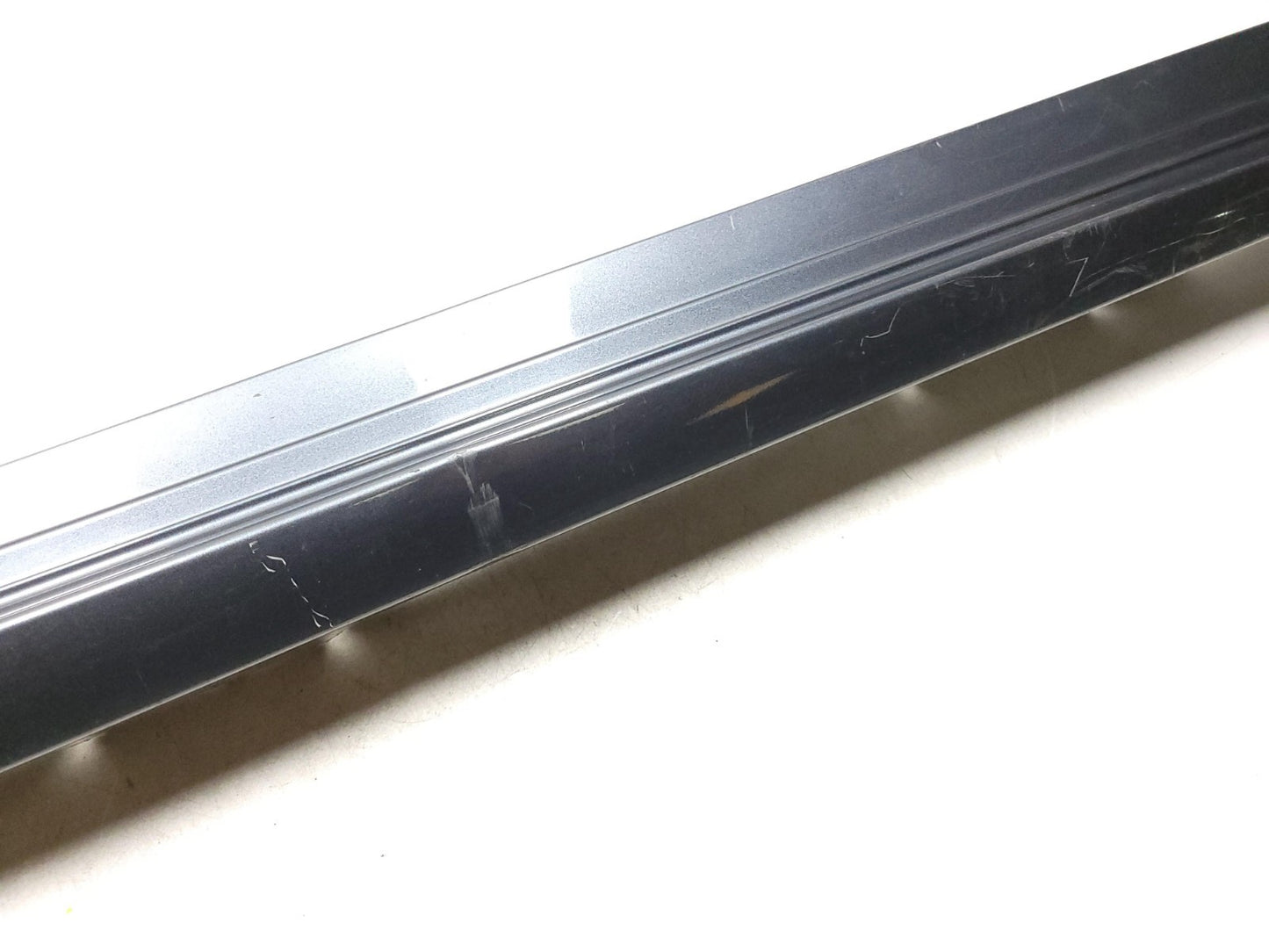 15 2015 Toyota Avalon Rocker Panel Skirt Molding Passenger Side Right OEM