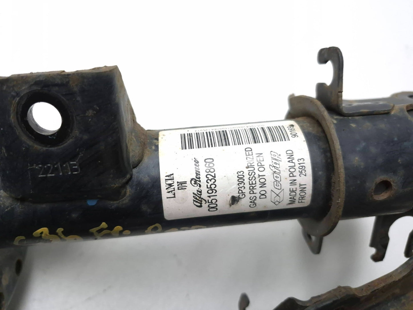 2014 Fiat 500l Front Shock Strut Absorber With Spring Pair OEM