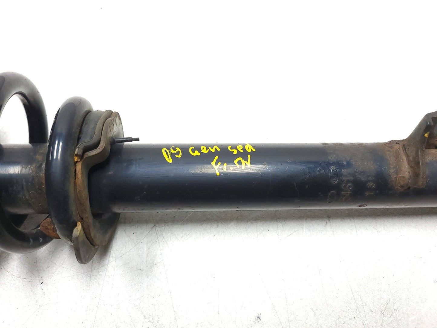 09-11 Hyundai Genesis Front Shock Strut Absorber Pair OEM Sedan