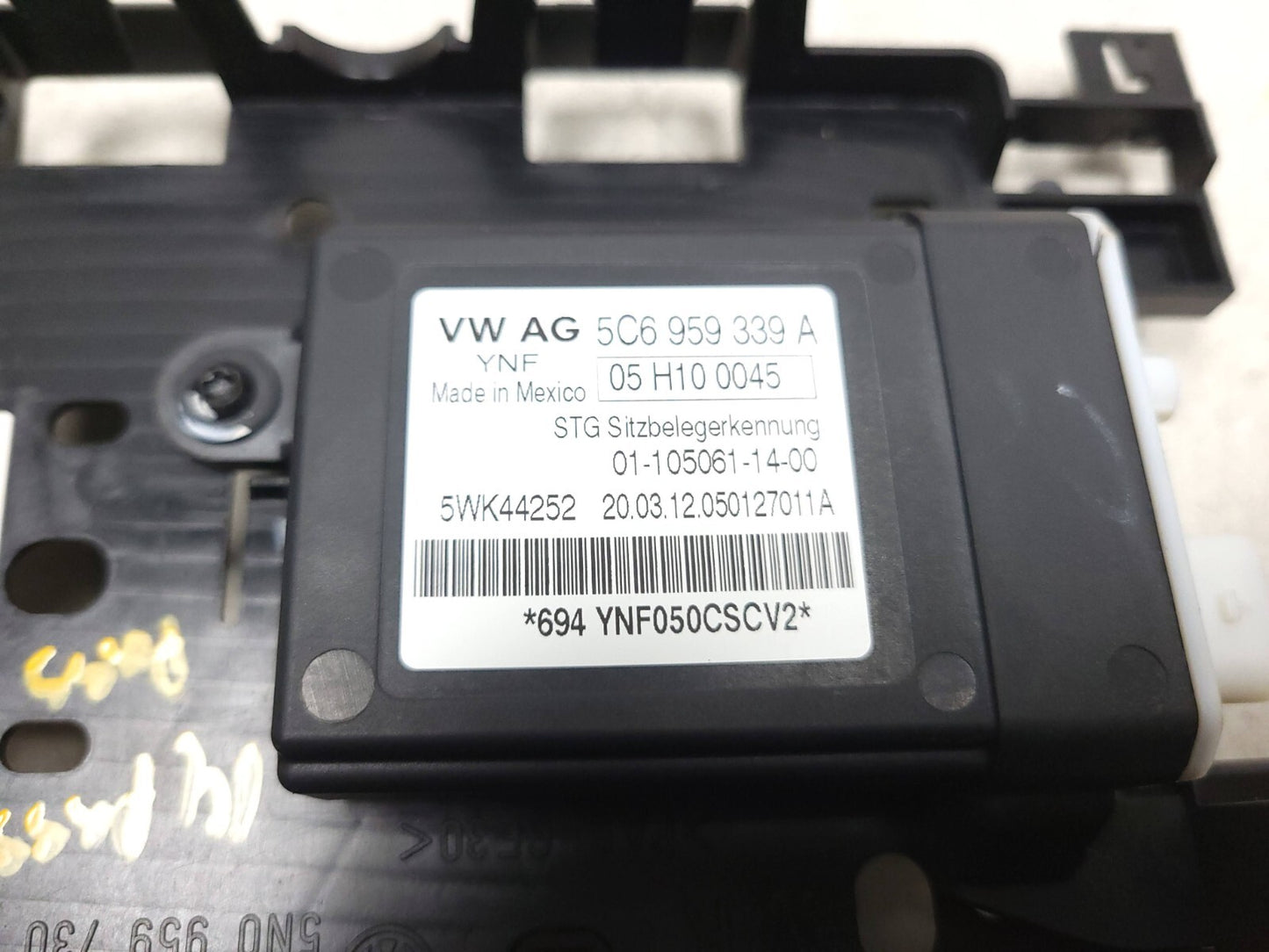 2014 Volkswagen Seat Occupant Sensor Passat Front & Wiring Harness Passenger Oe