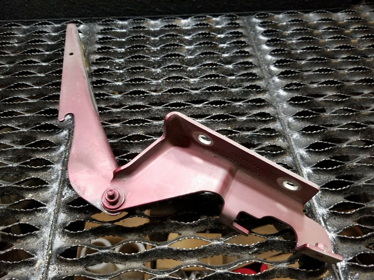 07 08 09 10 11 12 GMC Acadia Hood Hinge Upper Lower (pair) OEM