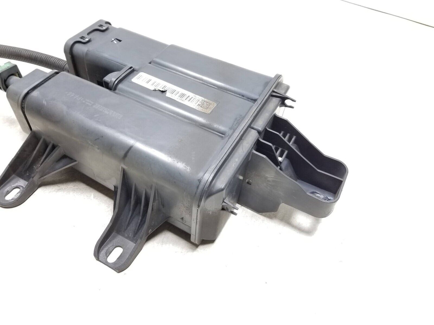 2010 - 2017 Chevrolet Equinox Fuel Vapor Evaporator Emission Evap Canister  OEM