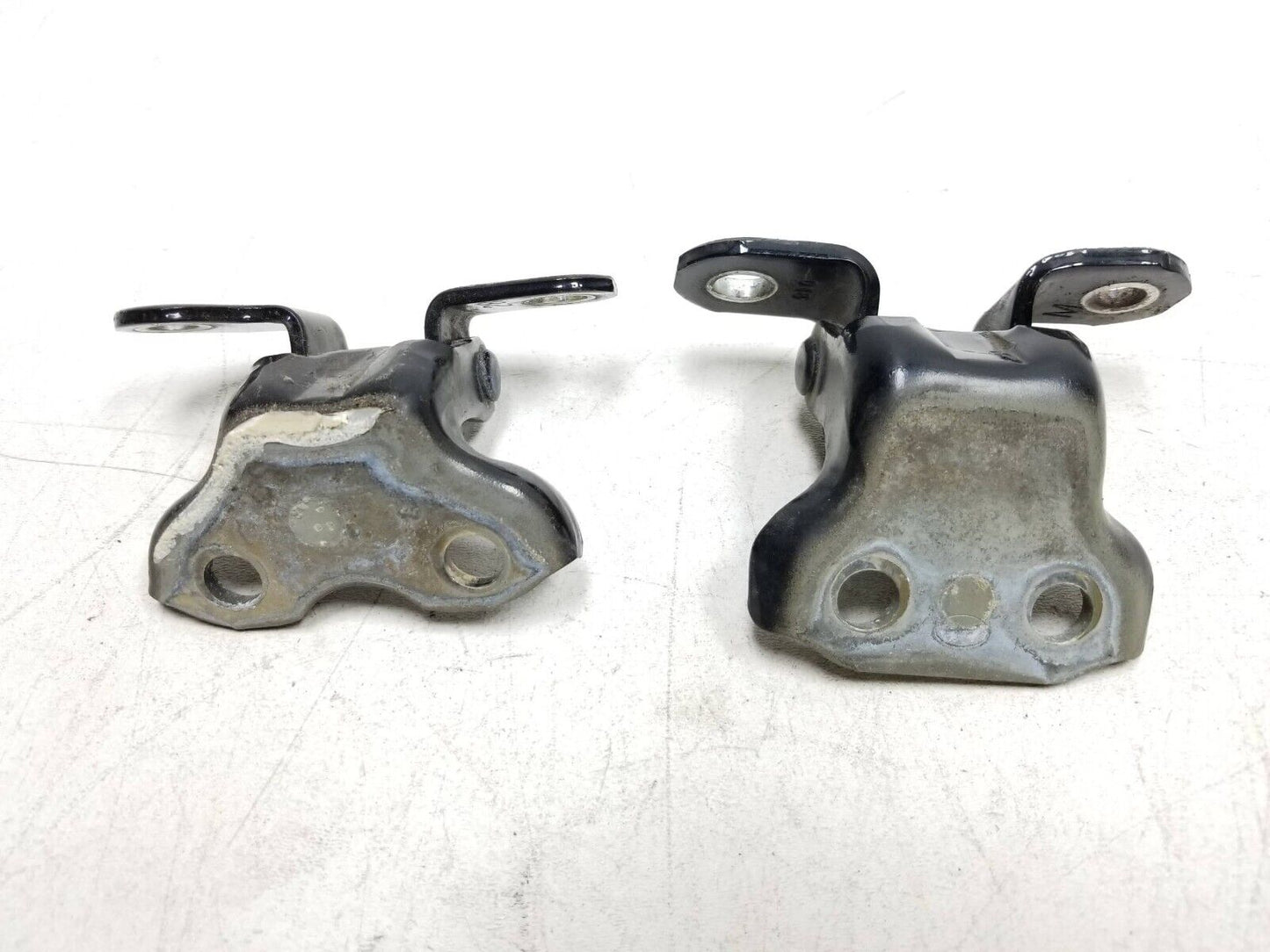 2007-2011 Toyota Camry Door Hinge Passenger Side Right Front & Rear  OEM