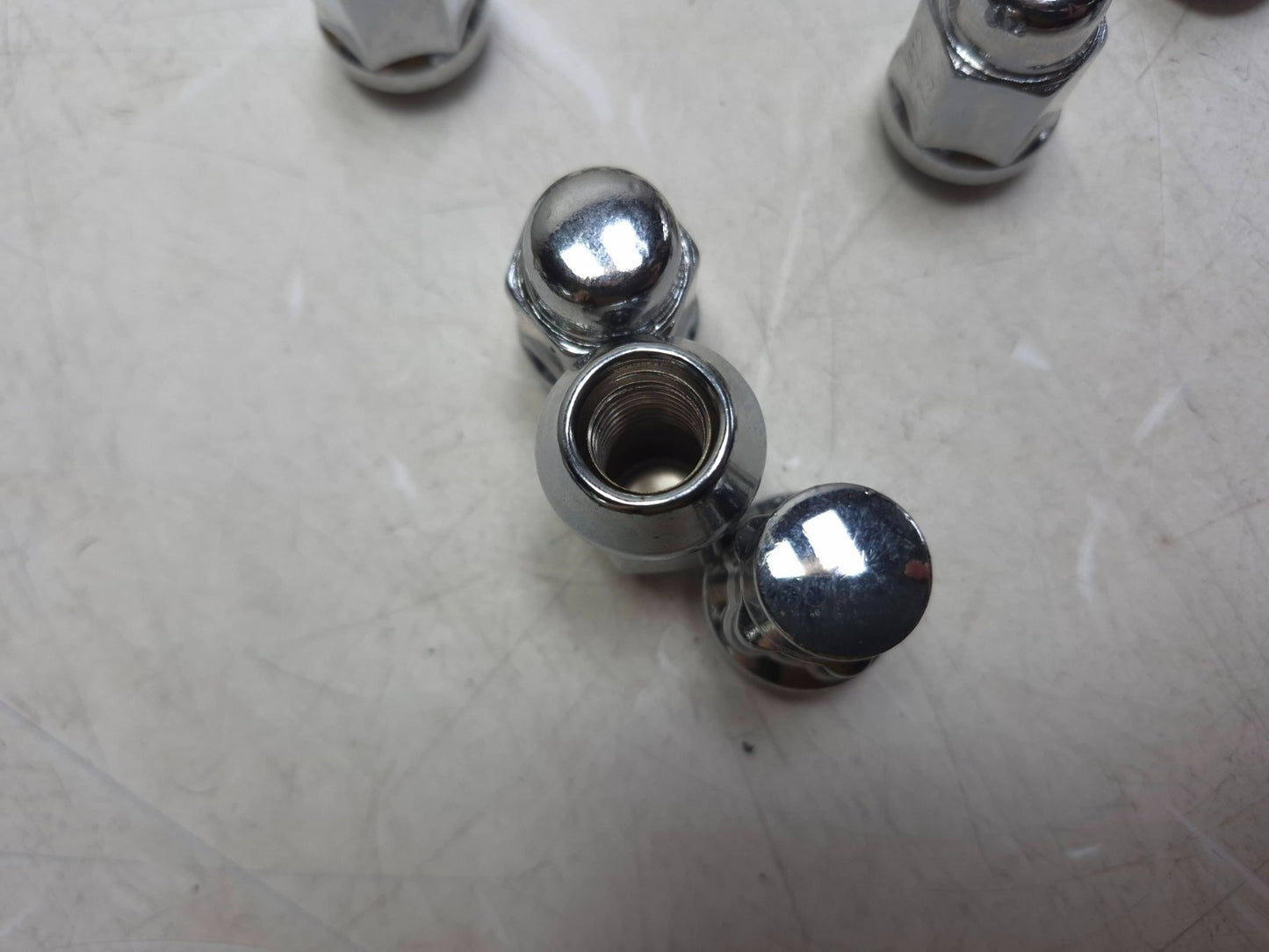 2017 Ford Focus St Wheel Lug Nut 16pcs OEM
