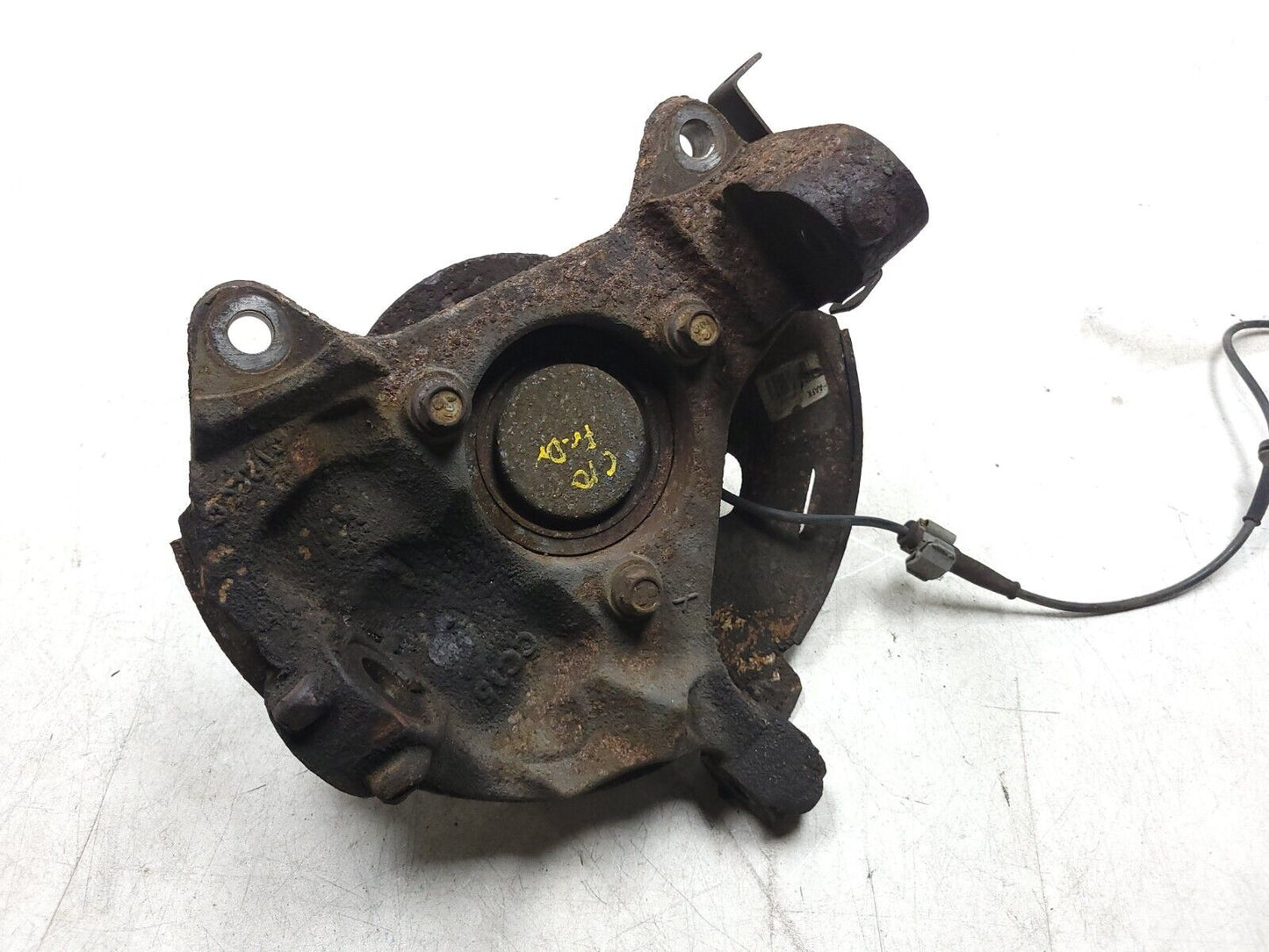 10-14 Chevrolet Suburban Spindle Knuckle Front Driver Side Left OEM