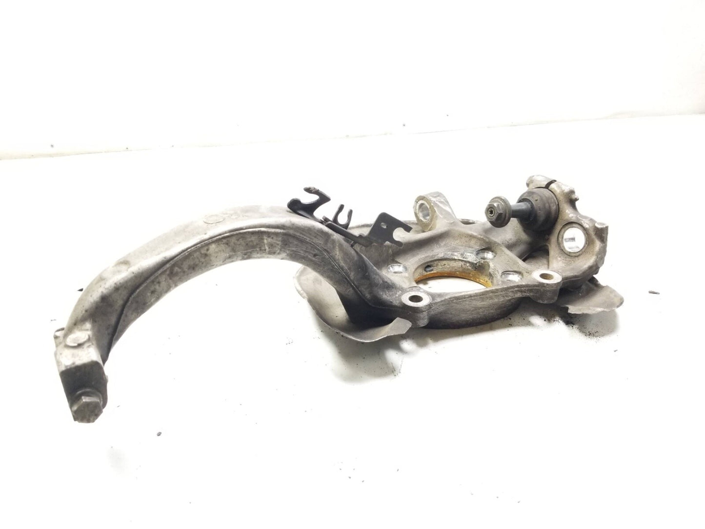2009 - 2010 Audi Q5 Quattro Wheel Spindle Knuckle Front Driver Side Left OEM
