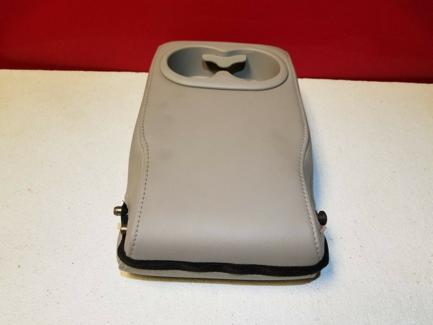 05 06 07 Dodge Magnum Rt Rear Seat Armrest Arm Rest OEM