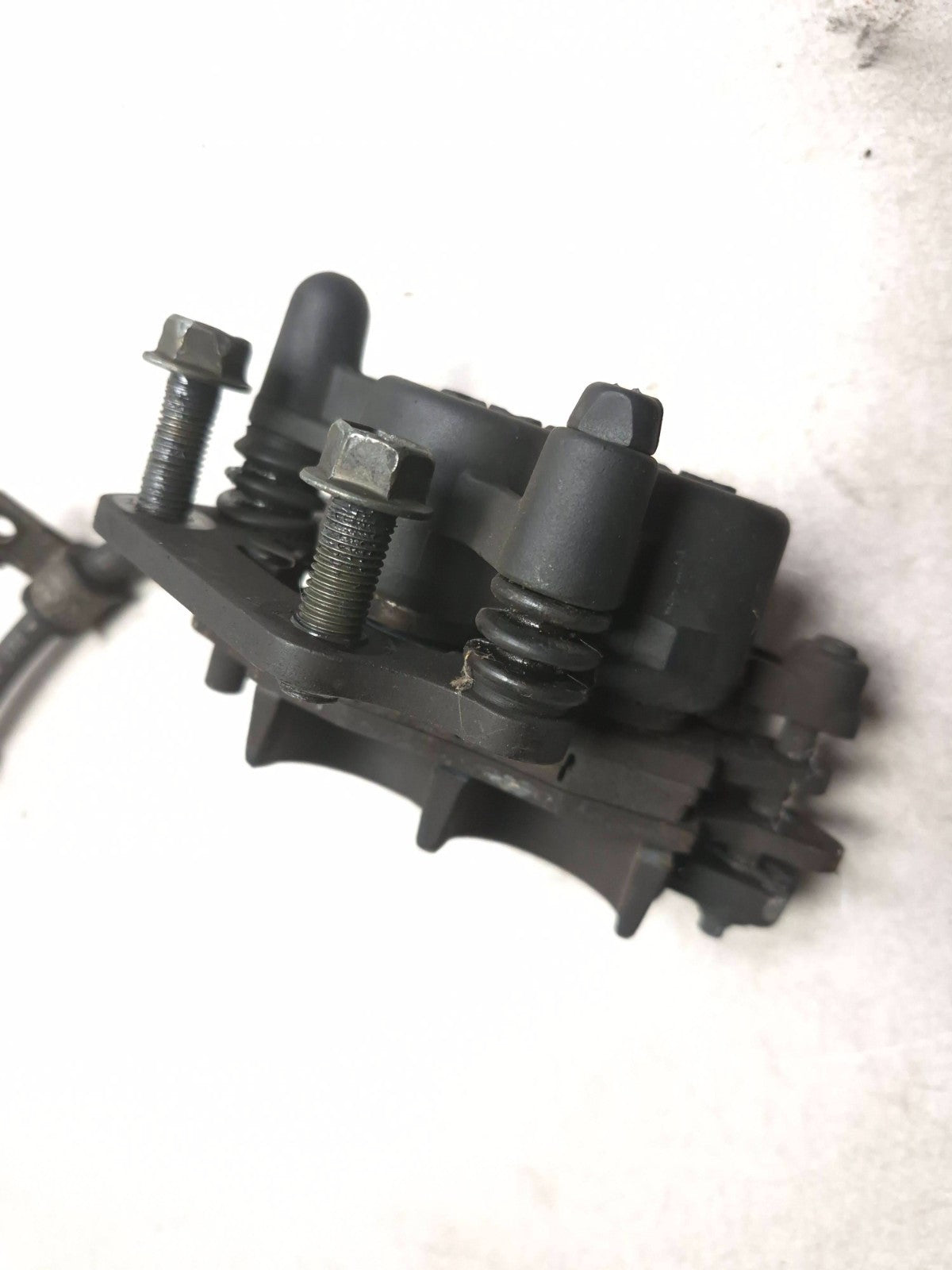 2001 Suzuki Gsx 750f Katana Front Brake Caliper Pair & Brake Hose OEM