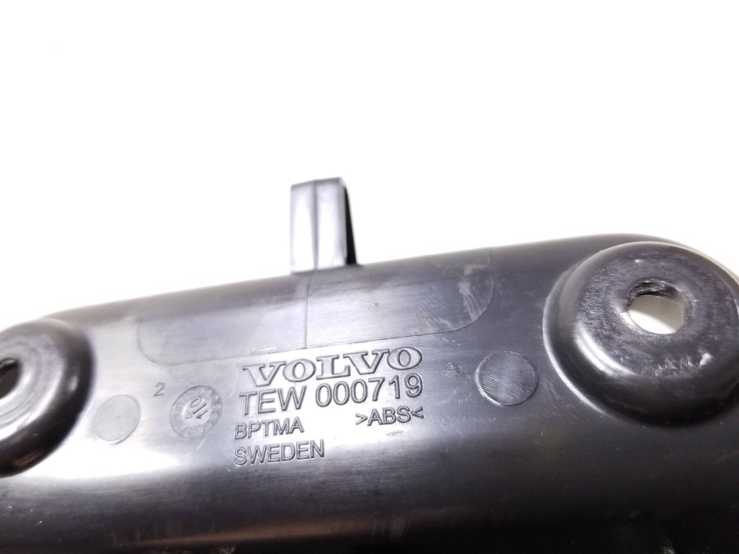 2010 Volvo Xc60 Tailgate Handle OEM