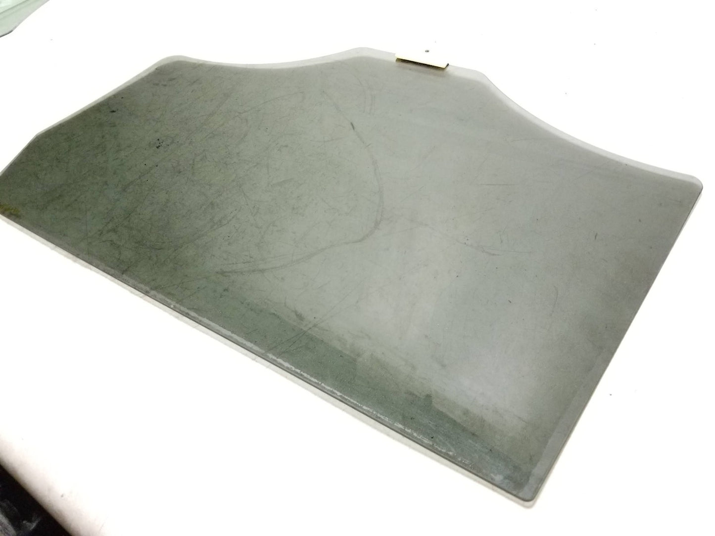 2014 - 2019 Kia Soul Door Window Glass Rear Passenger Side Right OEM