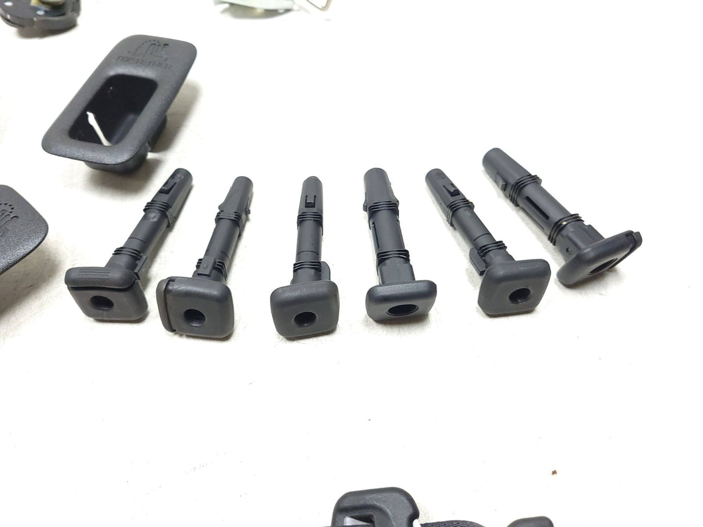 2014 - 2019 Kia Soul Rear Seat Trim Lock Set OEM